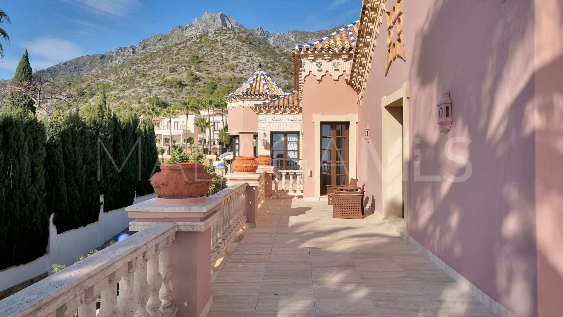 For sale house in Sierra Blanca