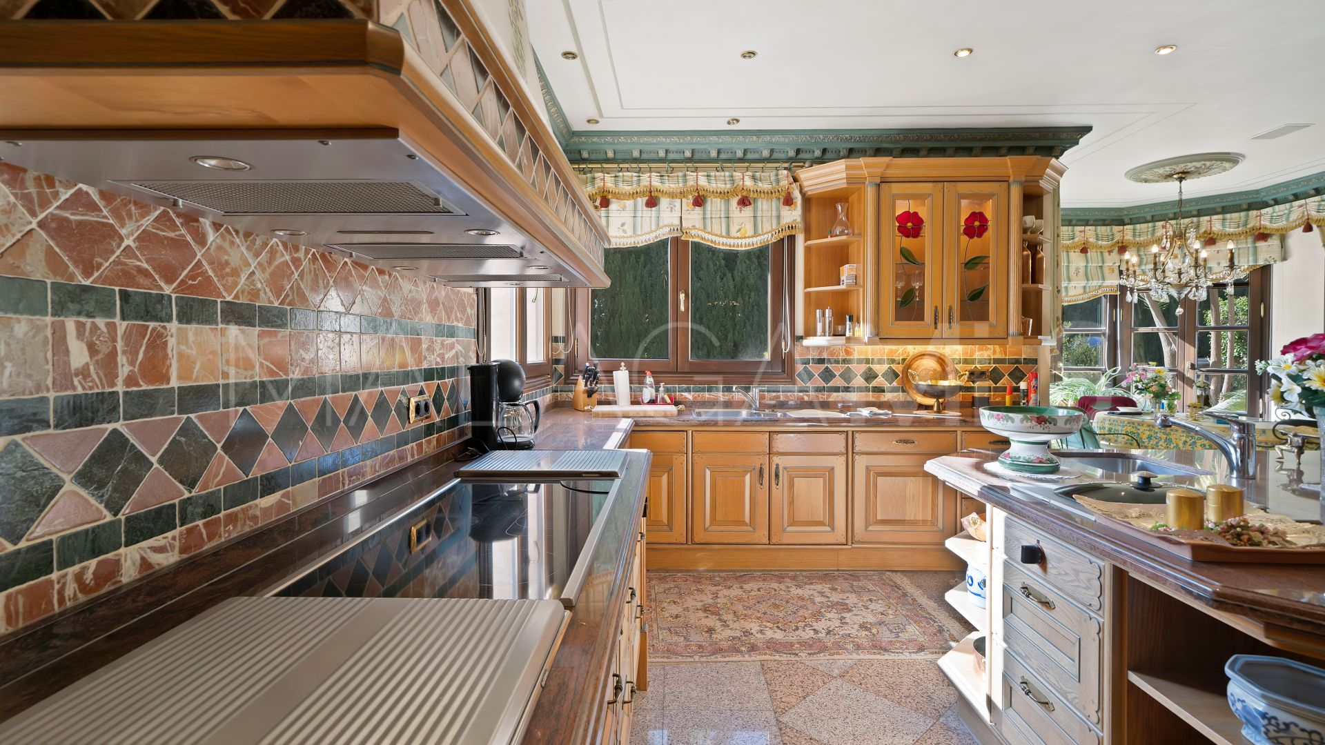 For sale house in Sierra Blanca