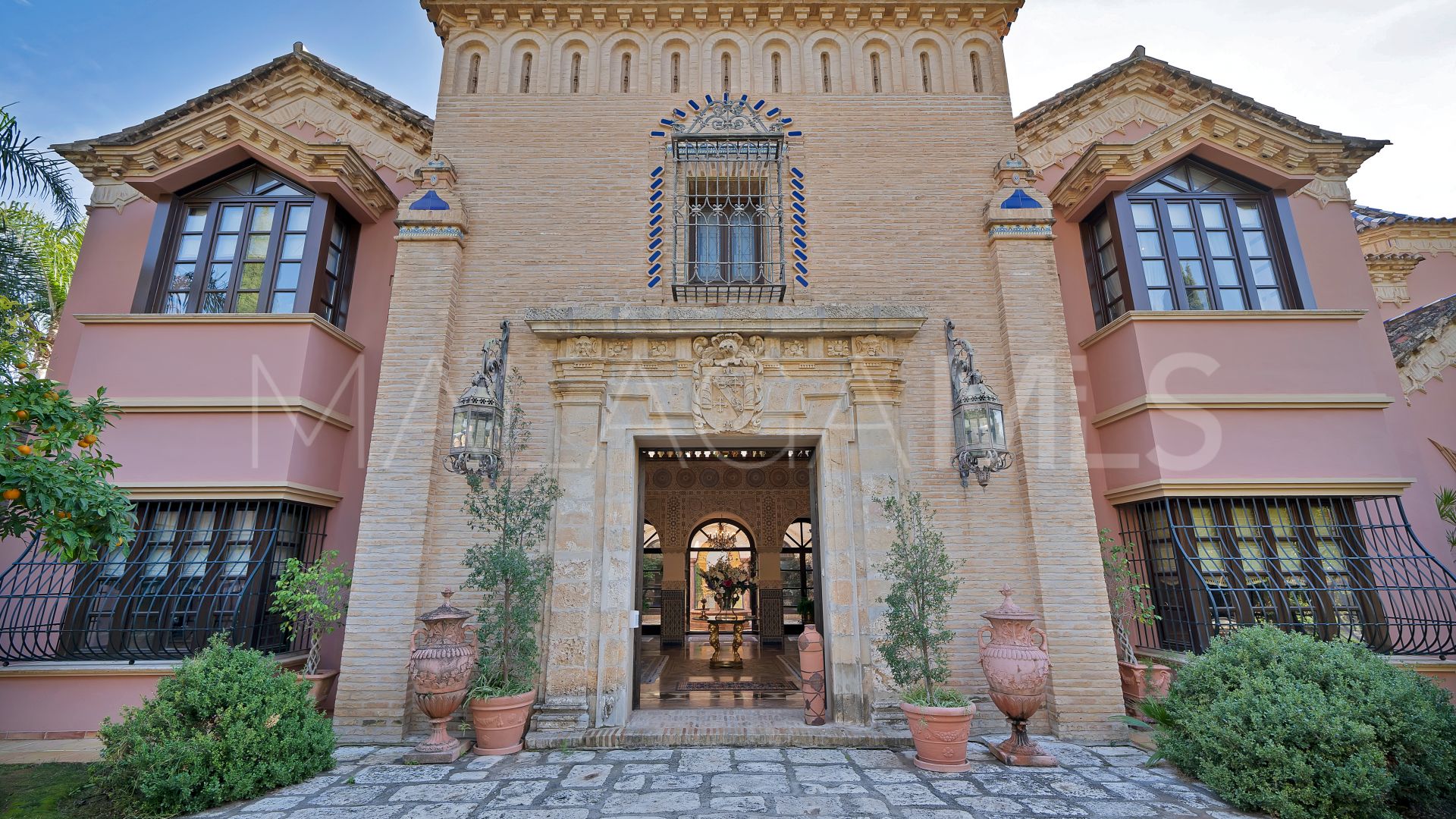 For sale house in Sierra Blanca