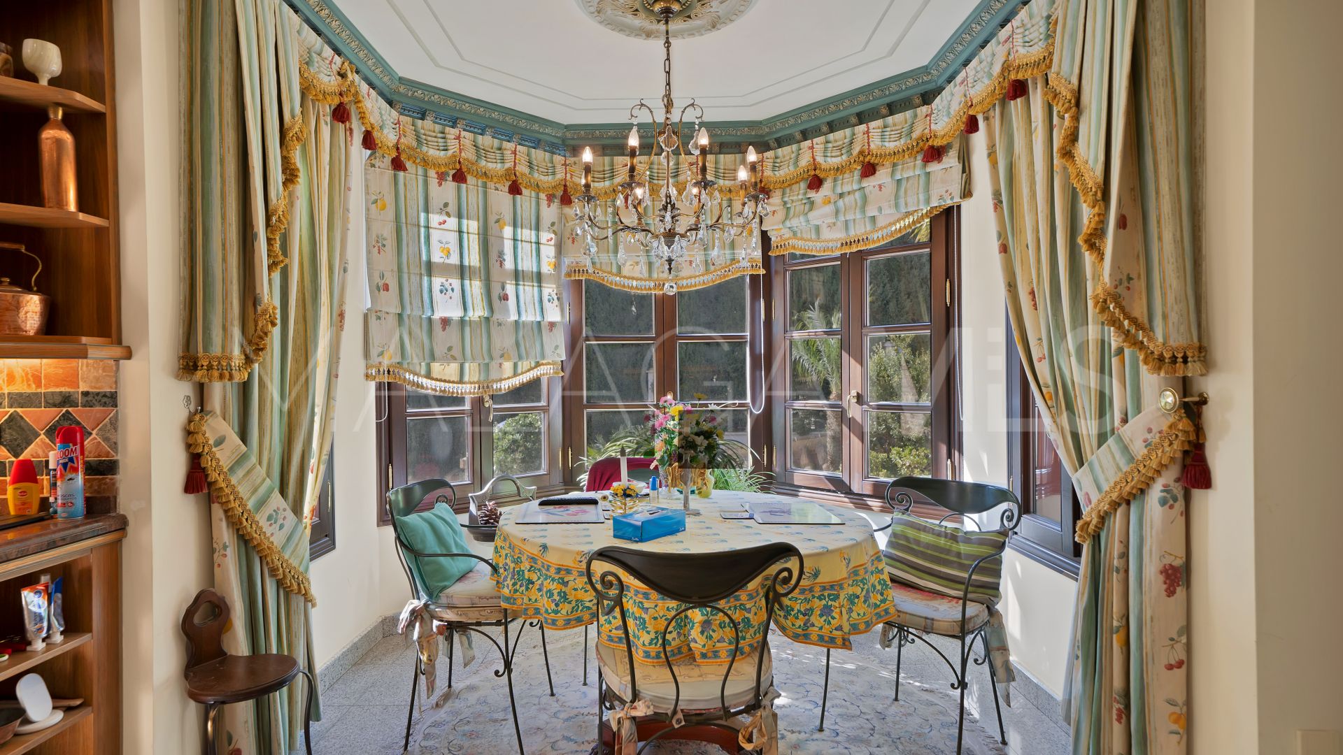 For sale house in Sierra Blanca