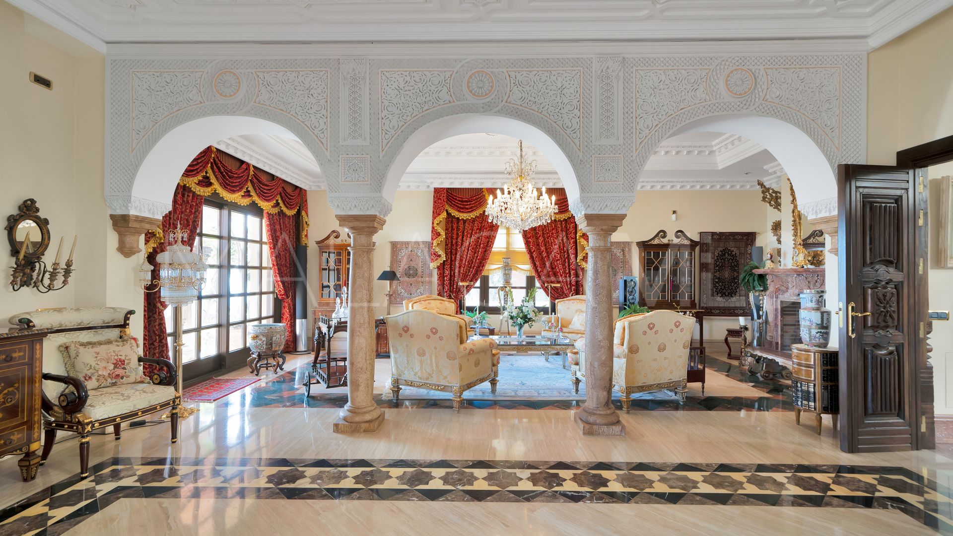 For sale house in Sierra Blanca