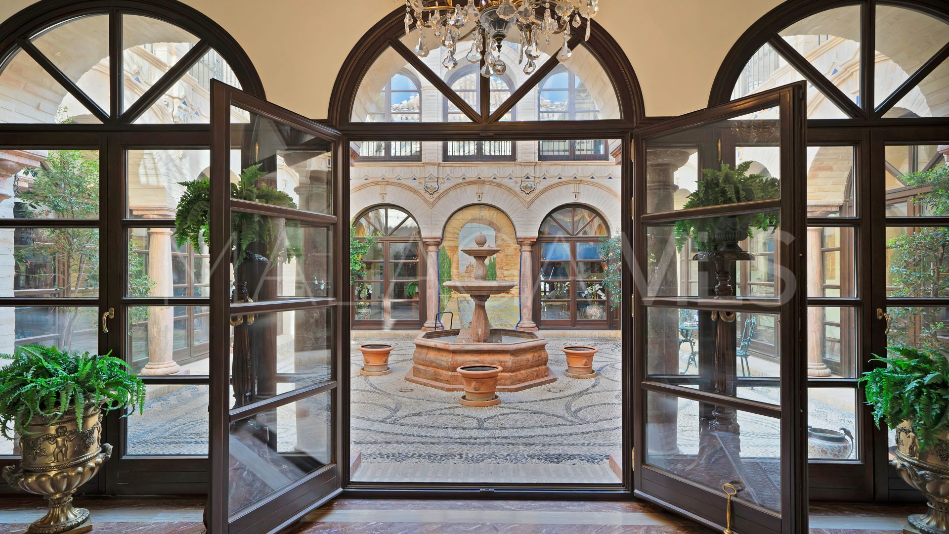 For sale house in Sierra Blanca