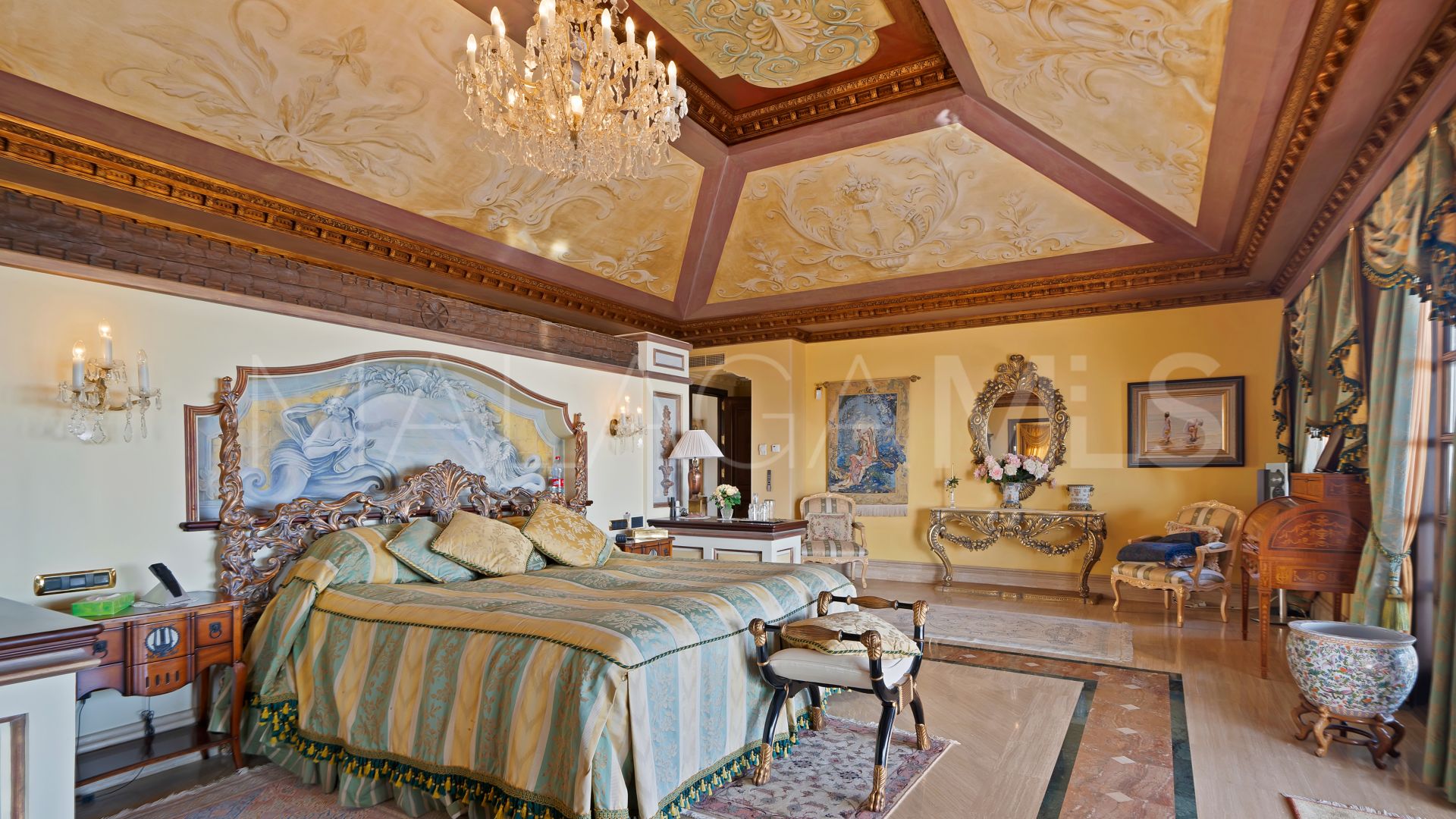 For sale house in Sierra Blanca