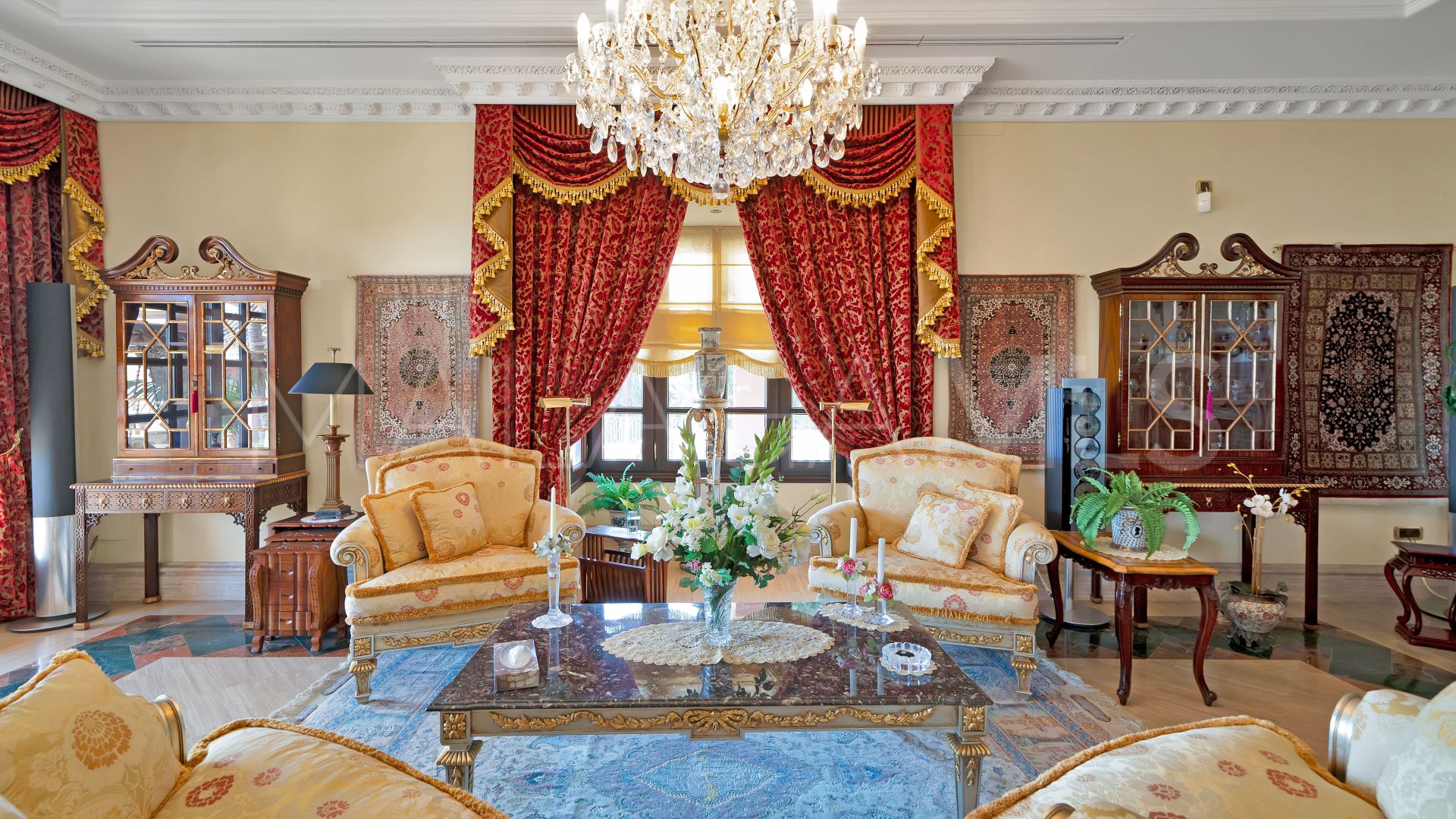 For sale house in Sierra Blanca