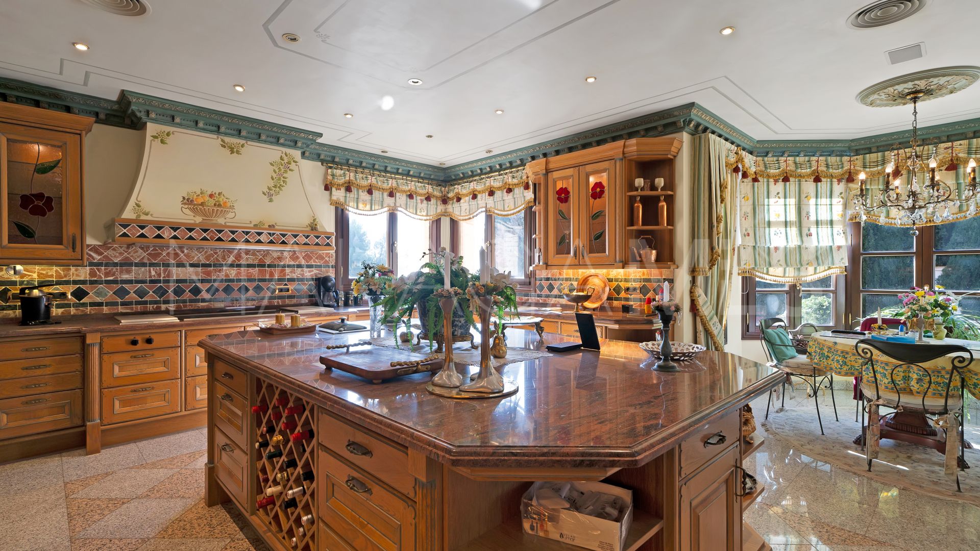 For sale house in Sierra Blanca