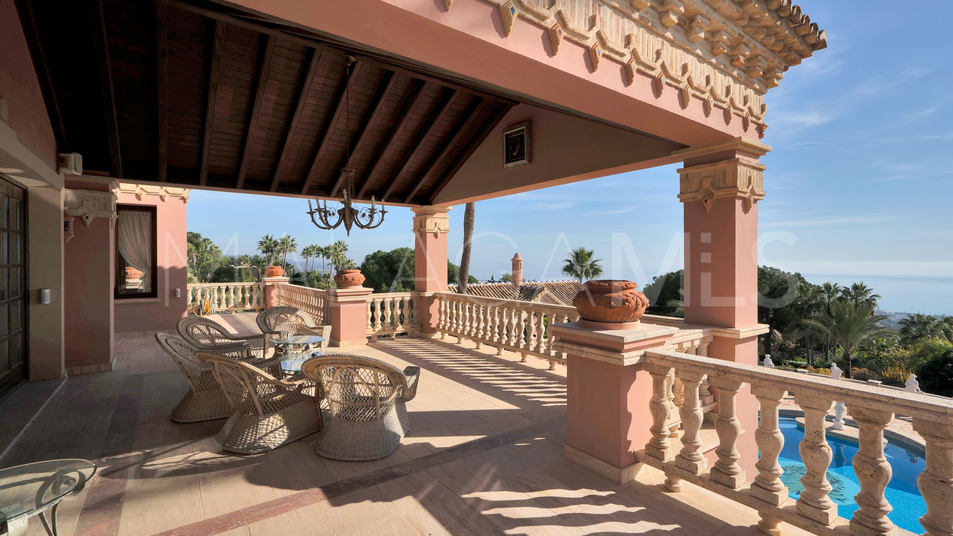 For sale house in Sierra Blanca