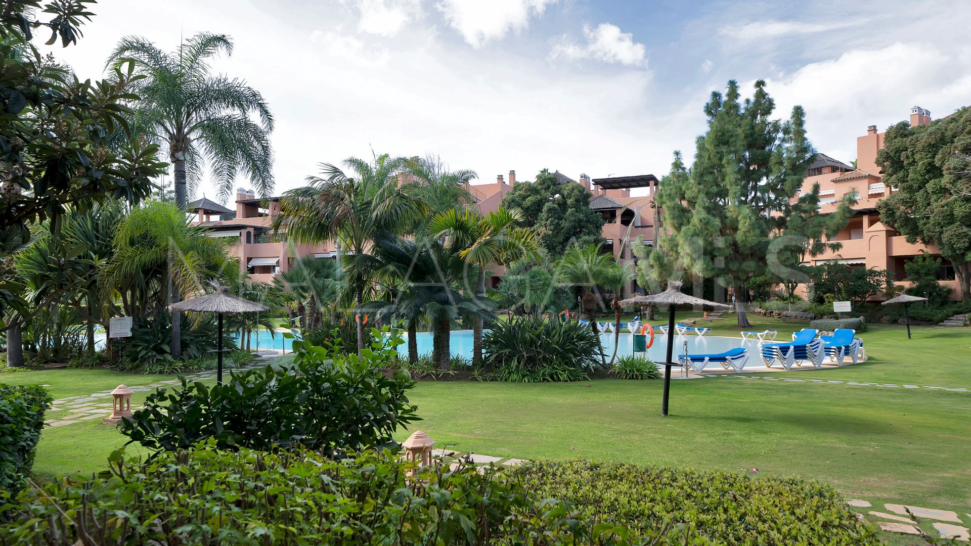 Appartement rez de chaussée for sale in Guadalmina Baja