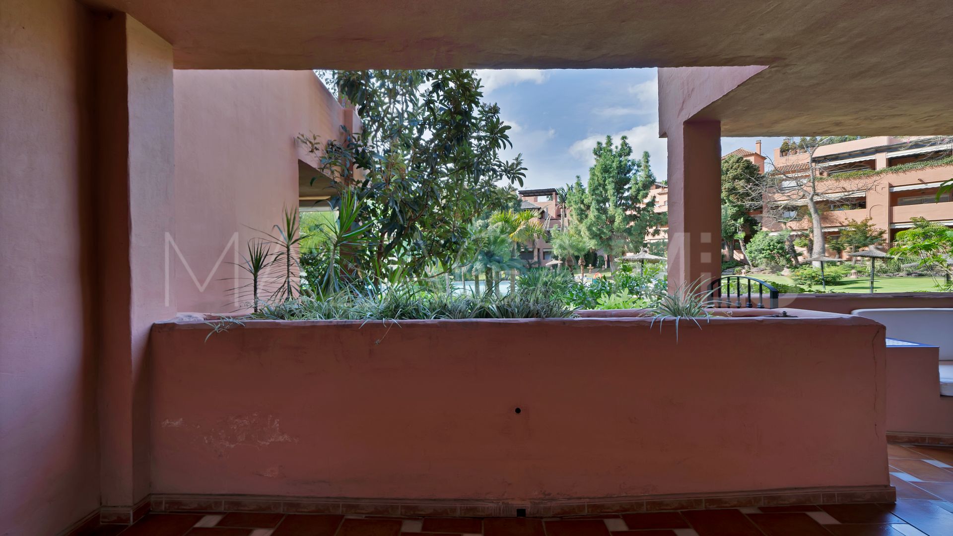 Appartement rez de chaussée for sale in Guadalmina Baja