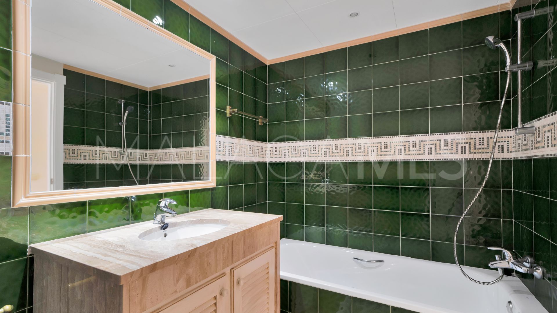 Appartement rez de chaussée for sale in Guadalmina Baja