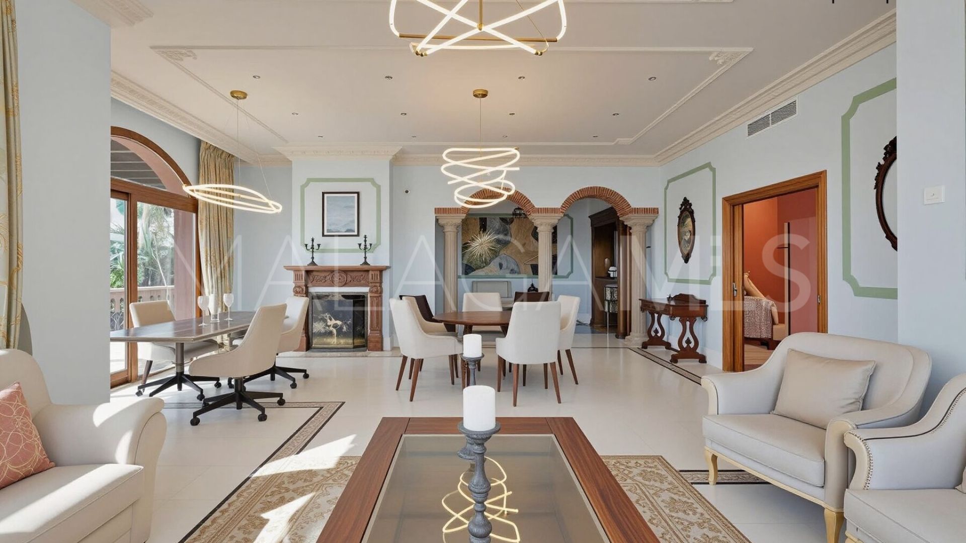 Triplex for sale in Guadalmina Baja