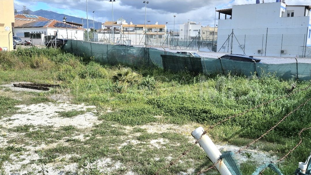 Terrain for sale in Cancelada