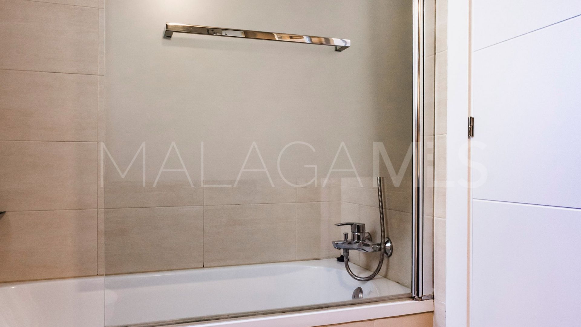 Pareado for sale in Arroyo de las Piedras