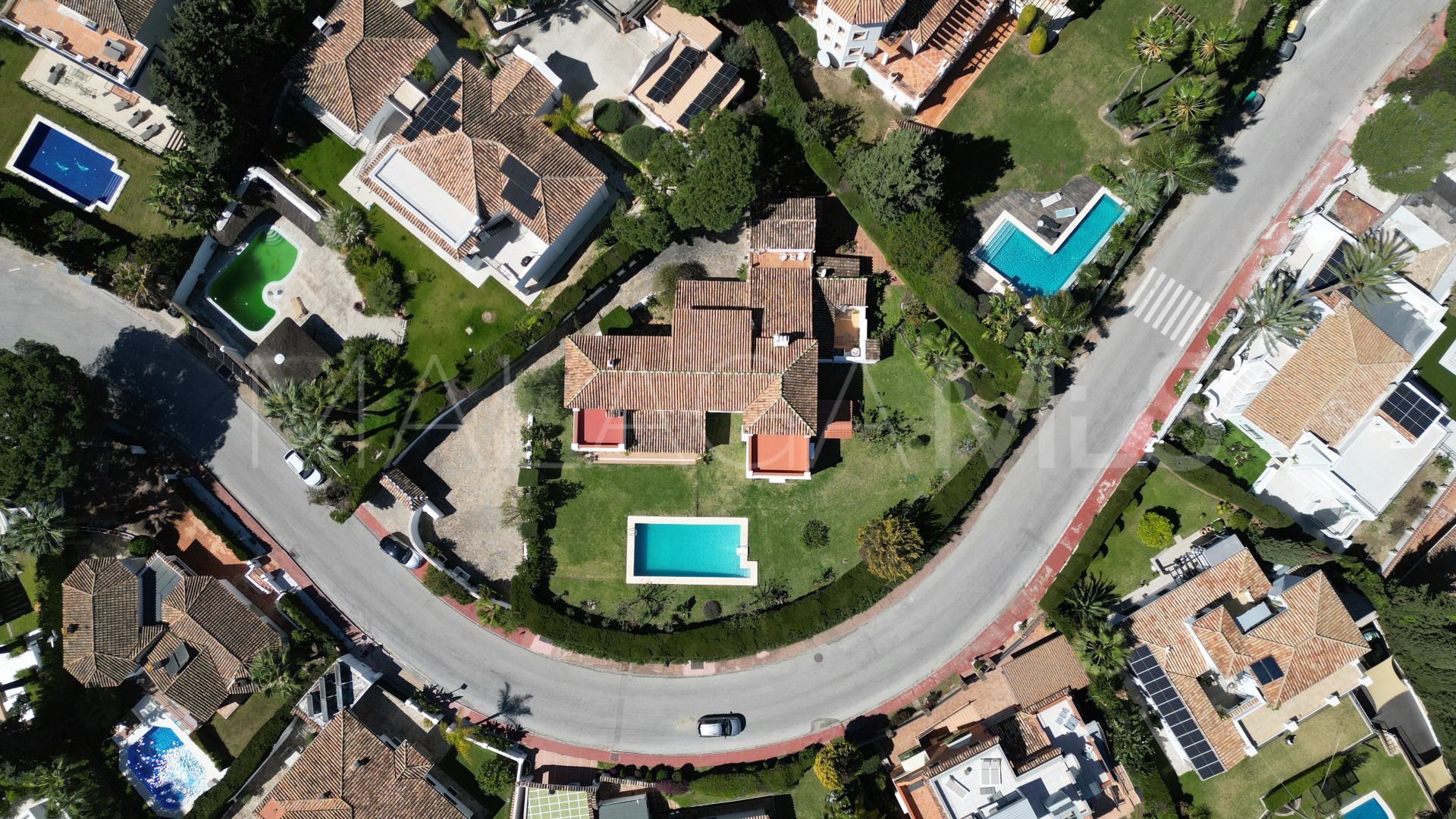 Villa for sale in Las Brisas