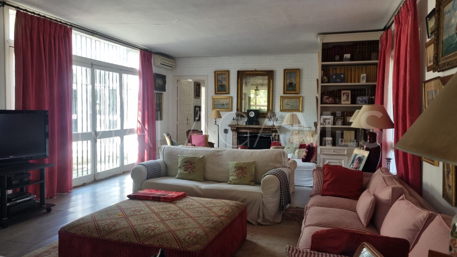 Villa for sale in La Carolina