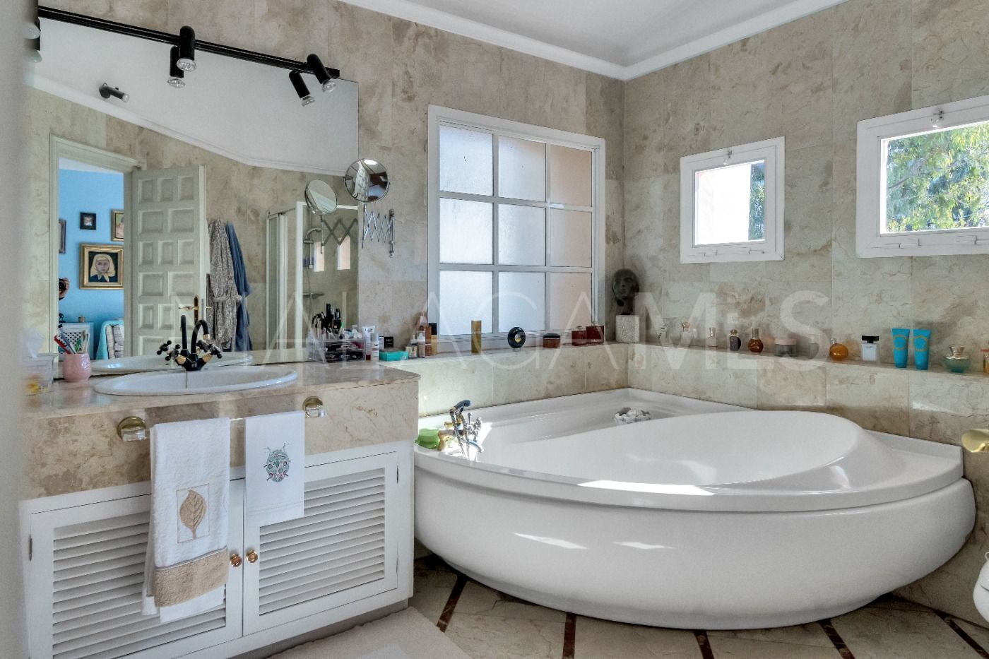 Buy Atalaya Golf 7 bedrooms villa