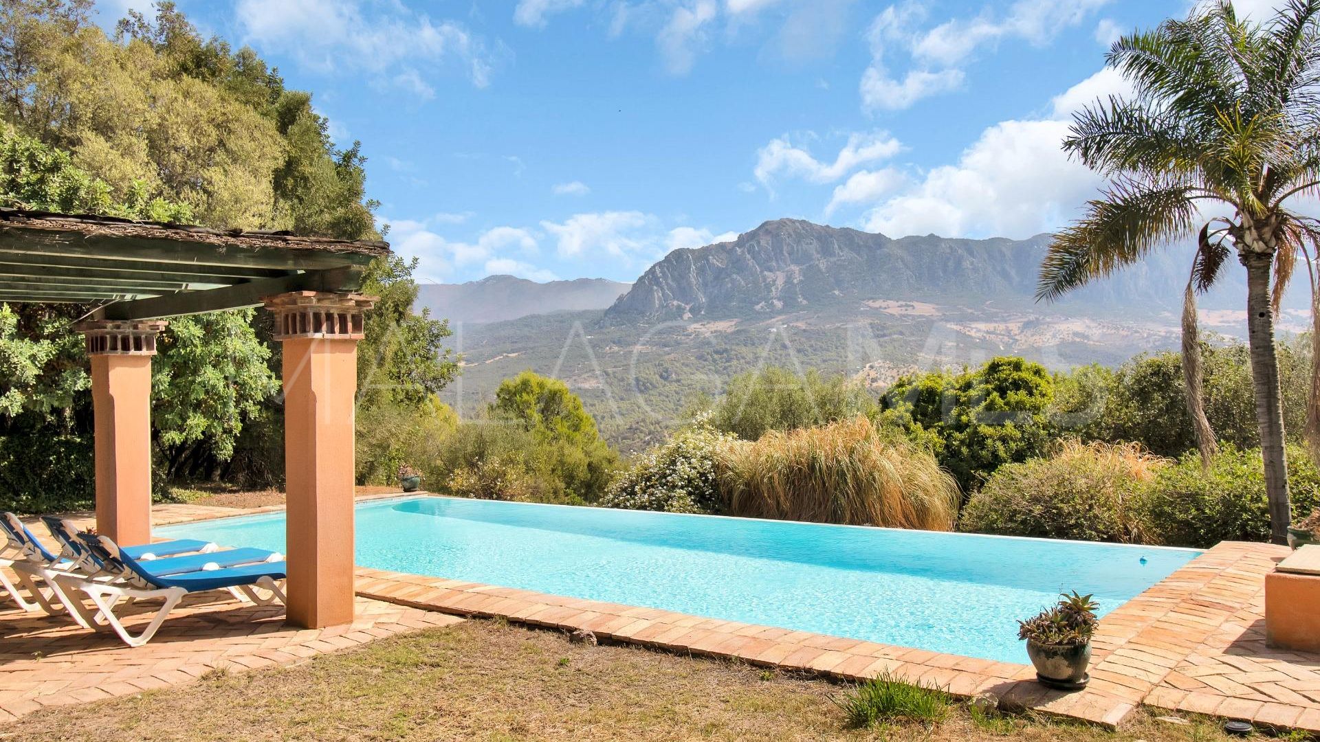 Se vende cortijo de 5 bedrooms in Gaucin