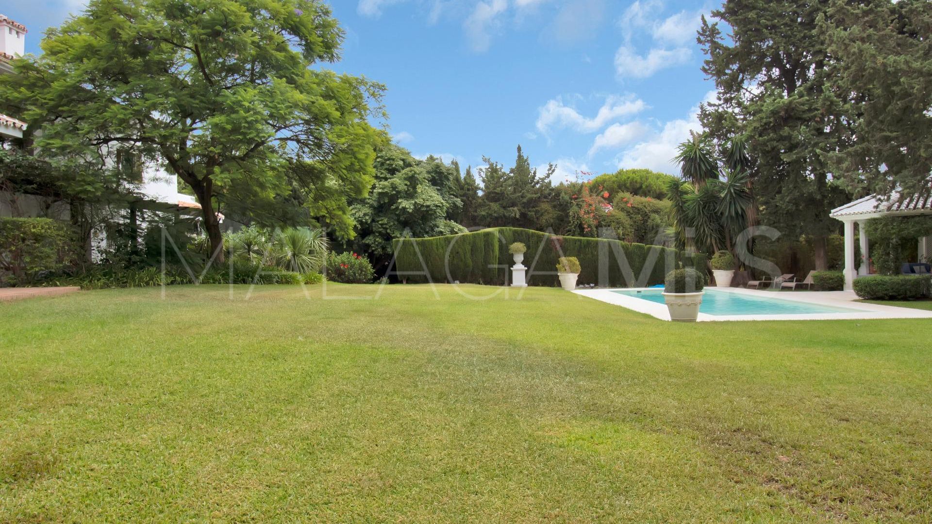 Villa for sale in Sitio de Calahonda