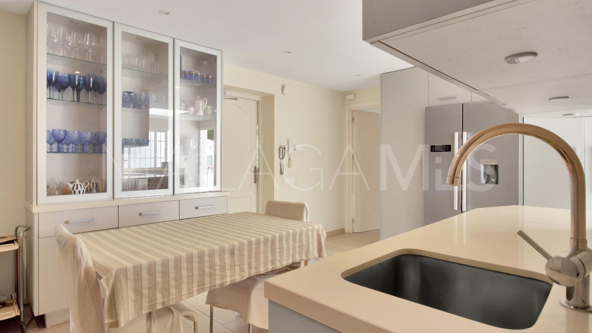 Villa for sale in Sitio de Calahonda