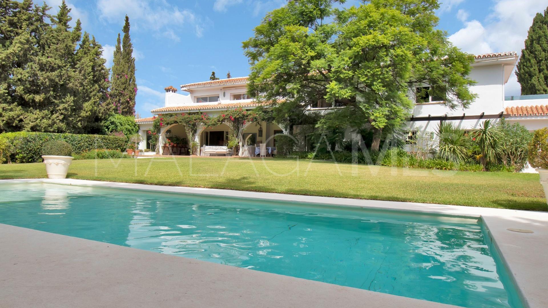 Villa for sale in Sitio de Calahonda