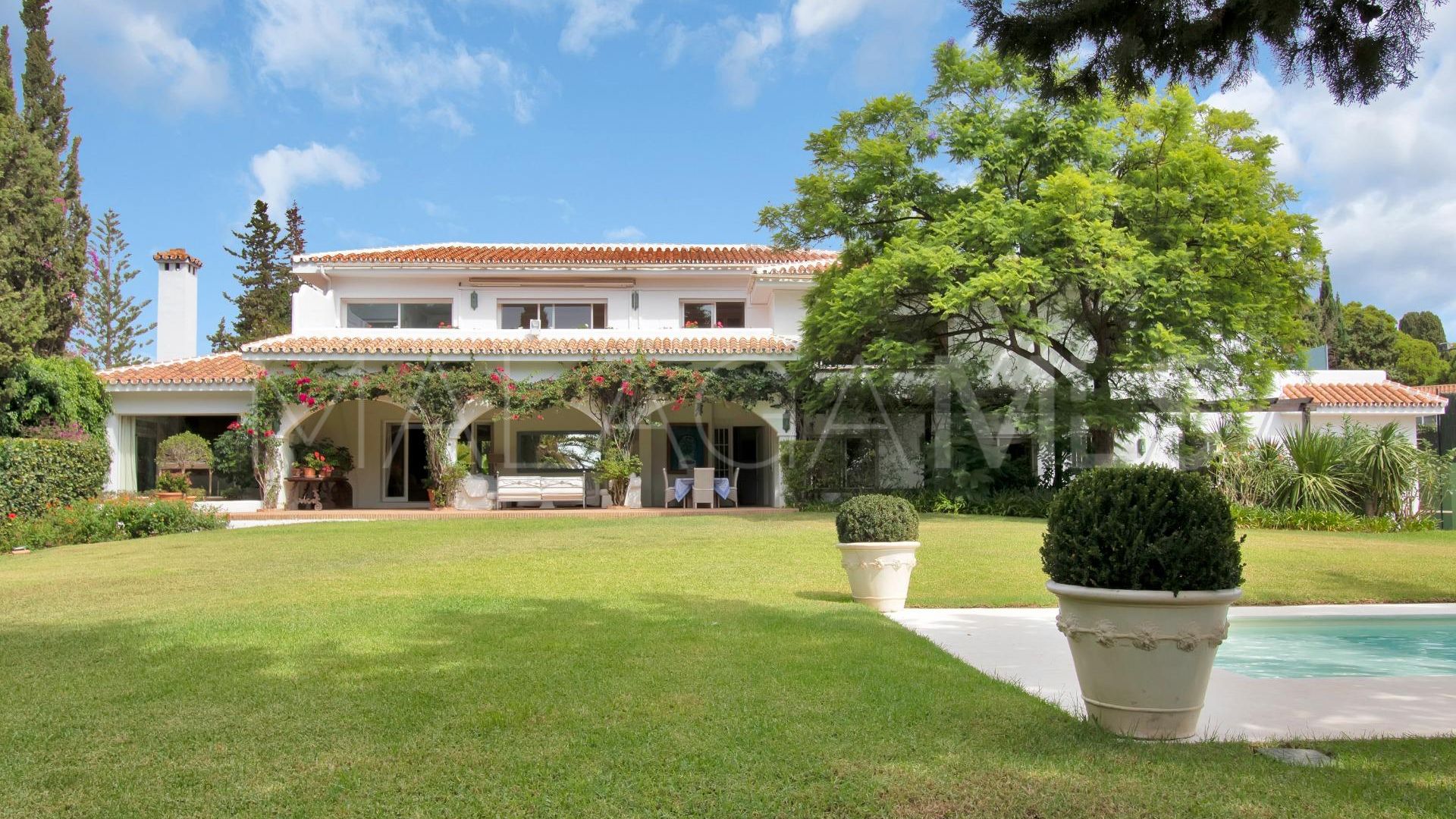 Villa for sale in Sitio de Calahonda