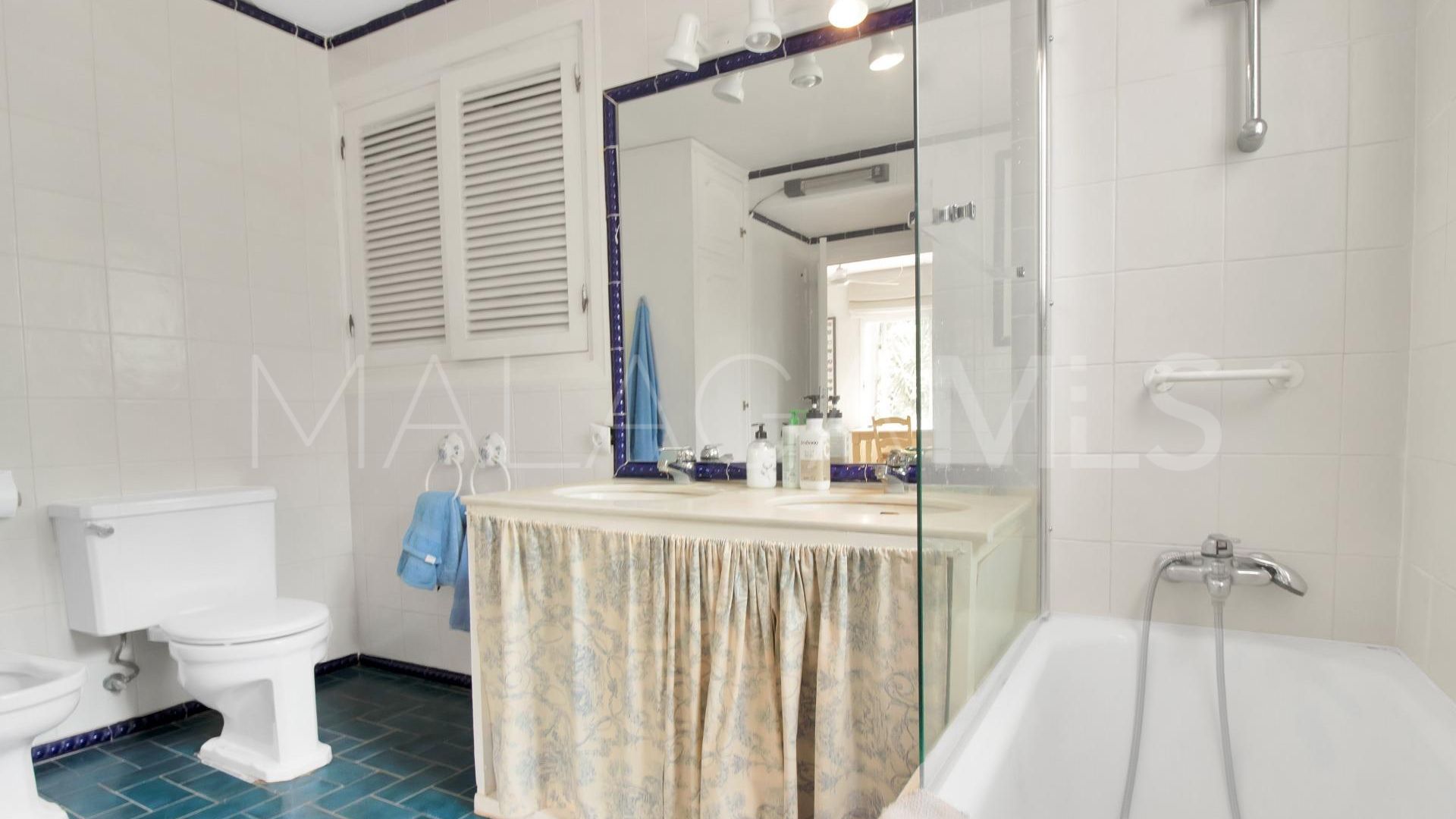Villa for sale in Sitio de Calahonda