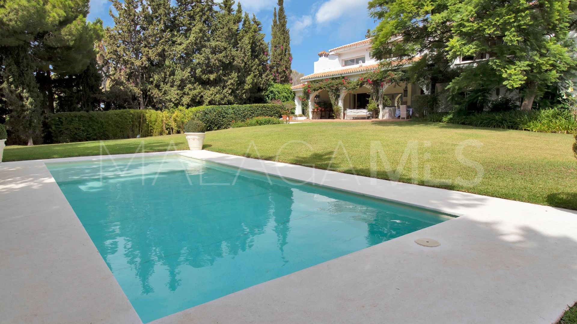 Villa for sale in Sitio de Calahonda