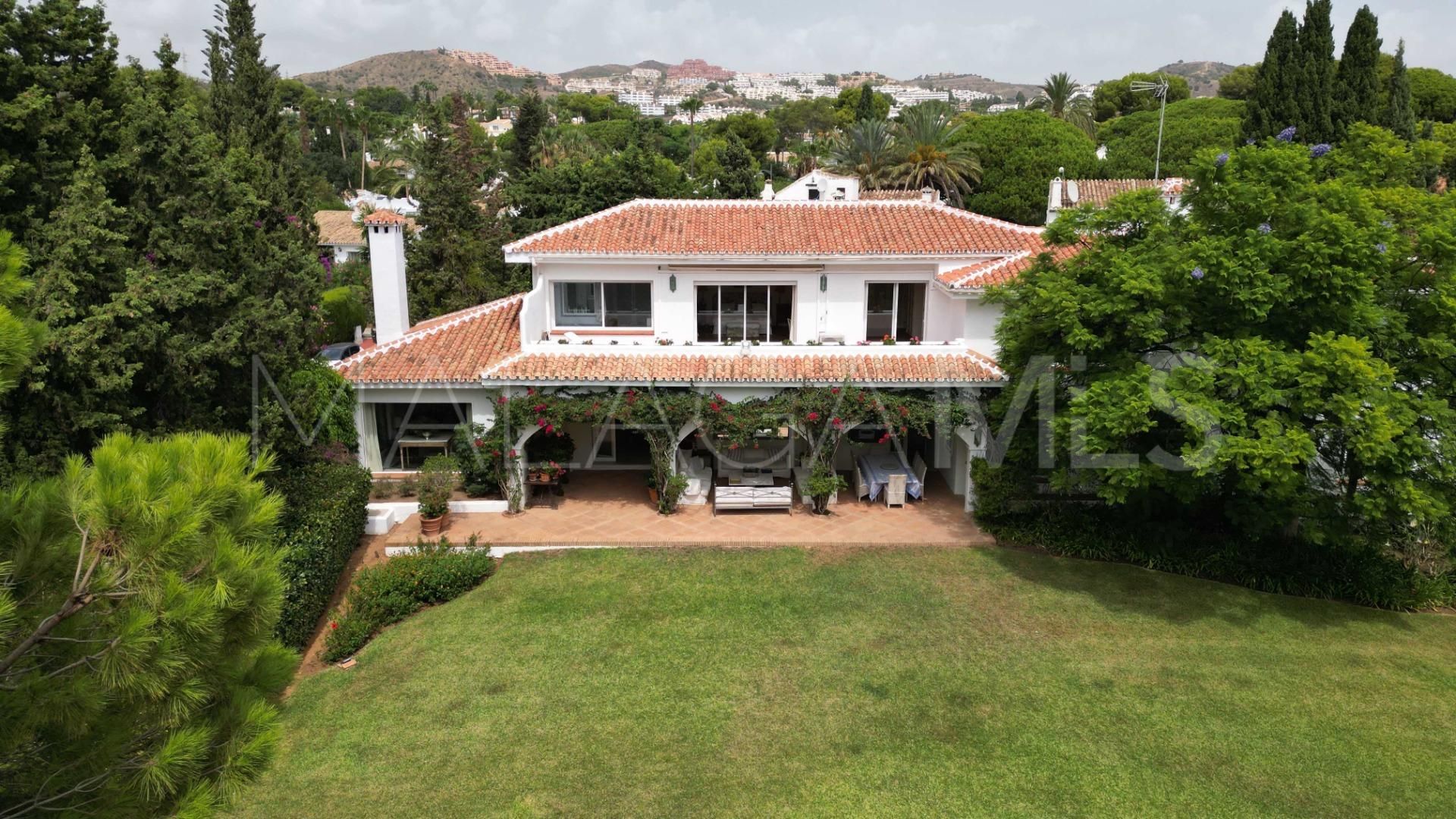 Villa for sale in Sitio de Calahonda
