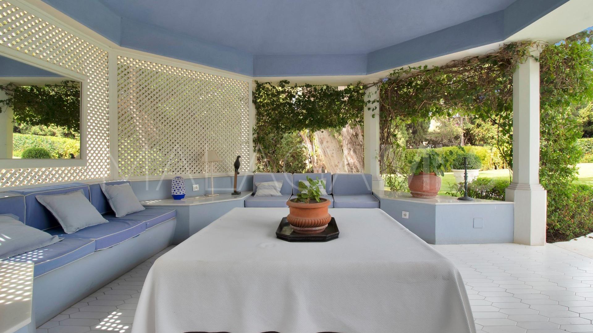 Villa for sale in Sitio de Calahonda