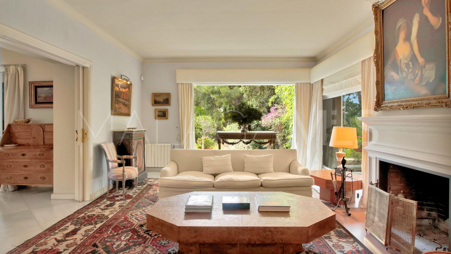 Villa for sale in Sitio de Calahonda