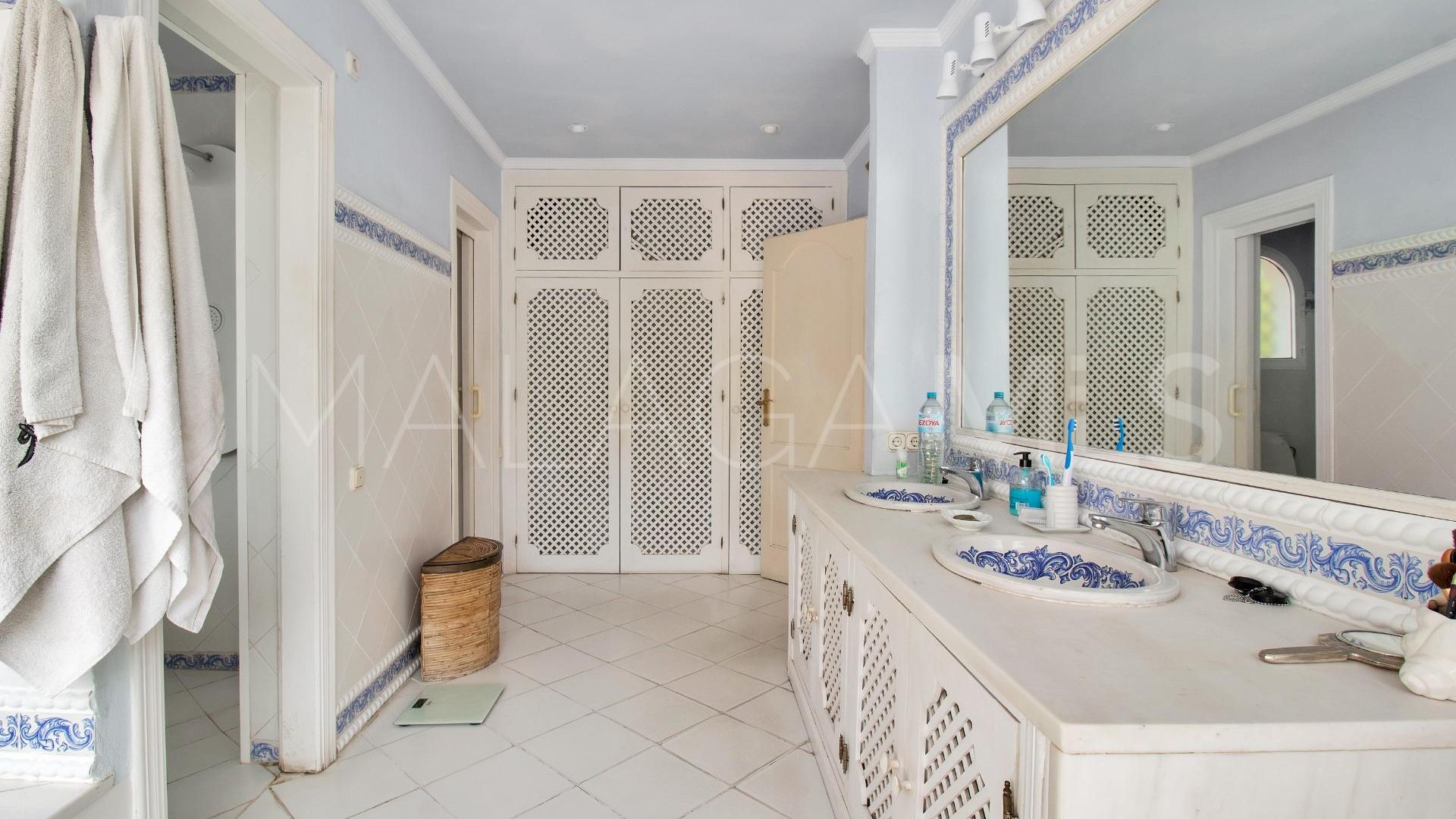 Villa for sale in Sitio de Calahonda