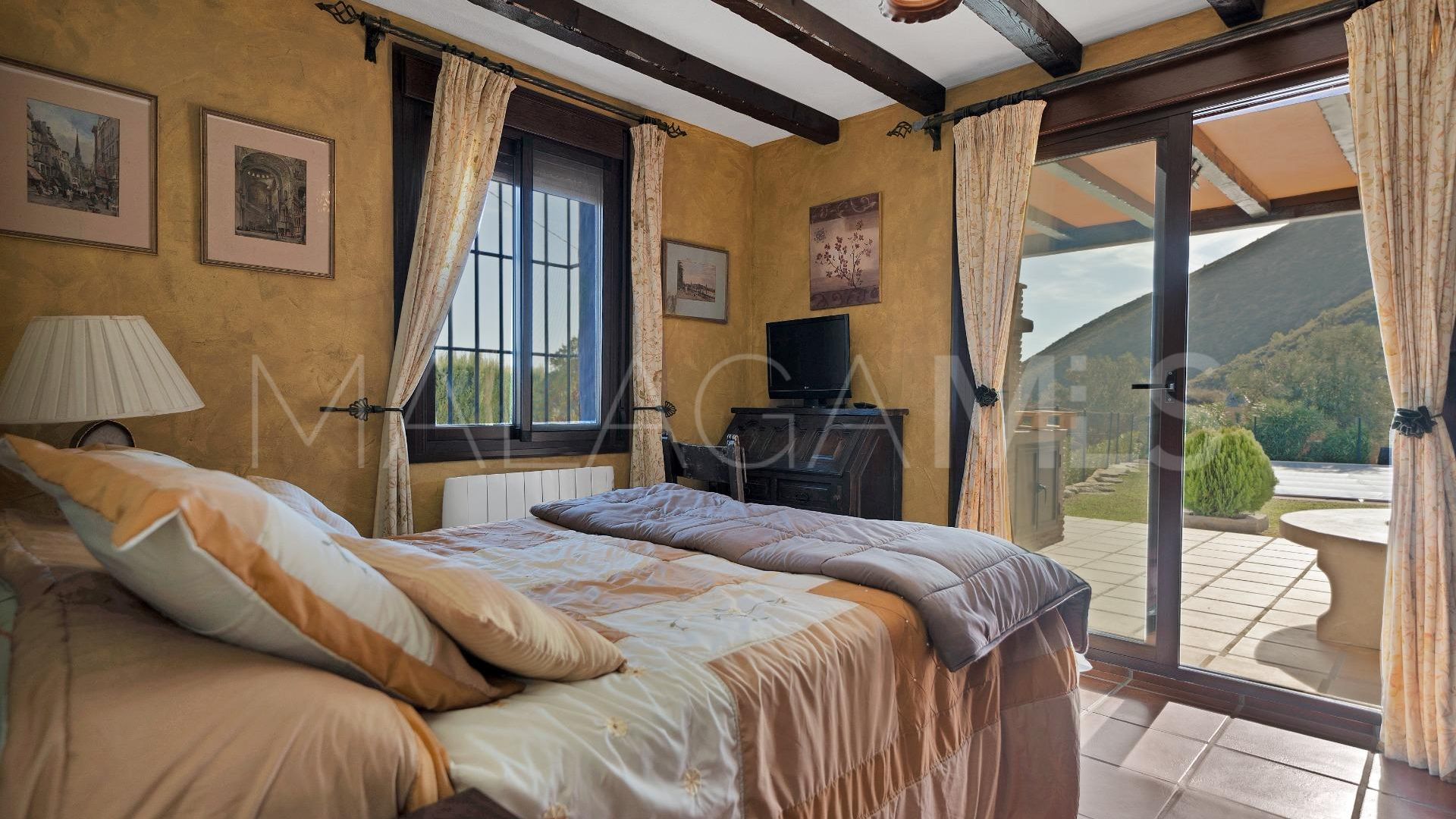 Landhaus for sale in Ojen
