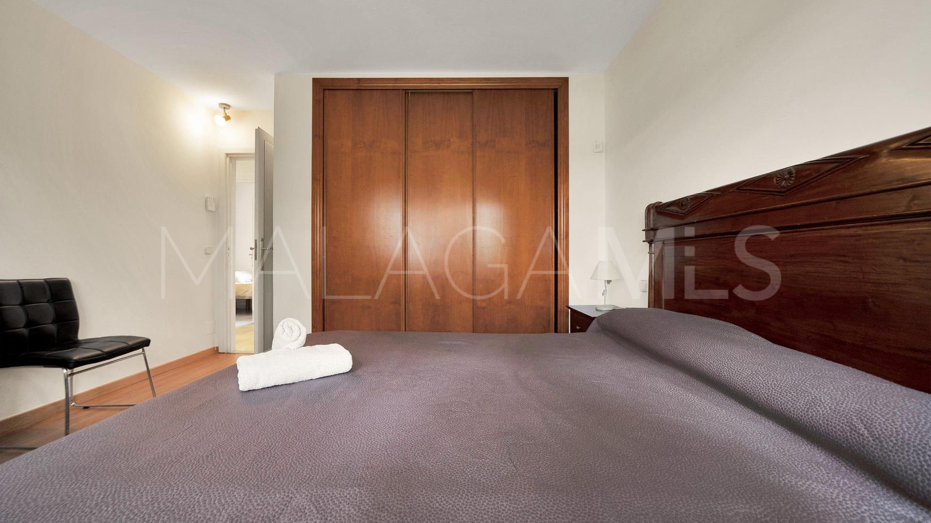 Villa for sale in Elviria