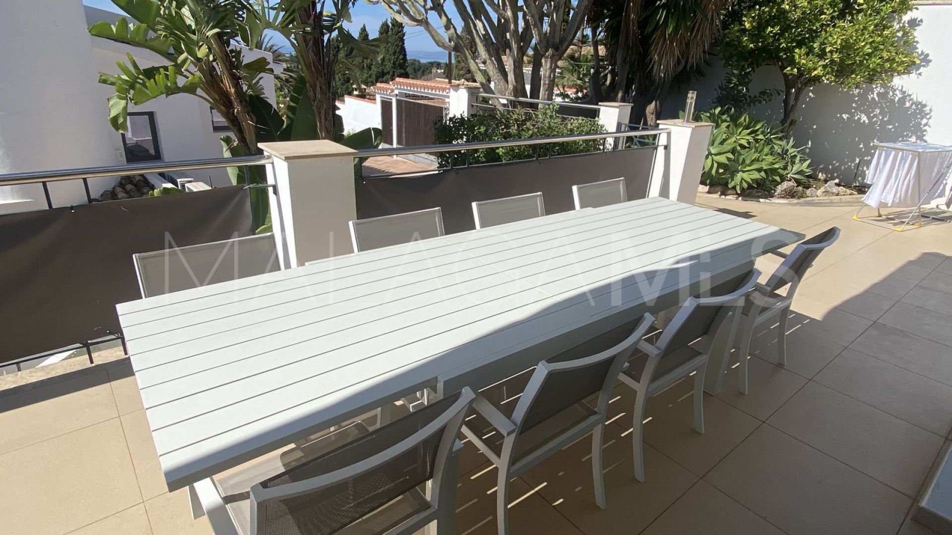 Hus i byn for sale in Elviria