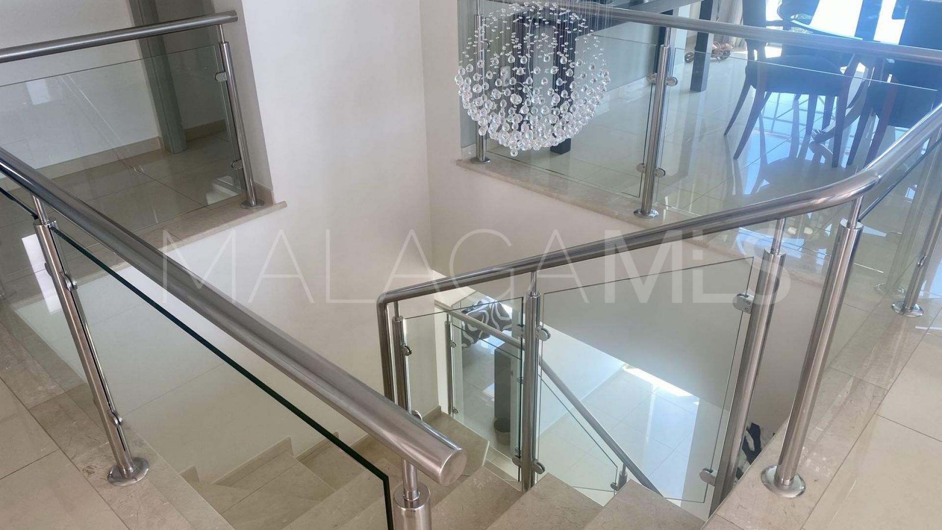 Hus i byn for sale in Elviria