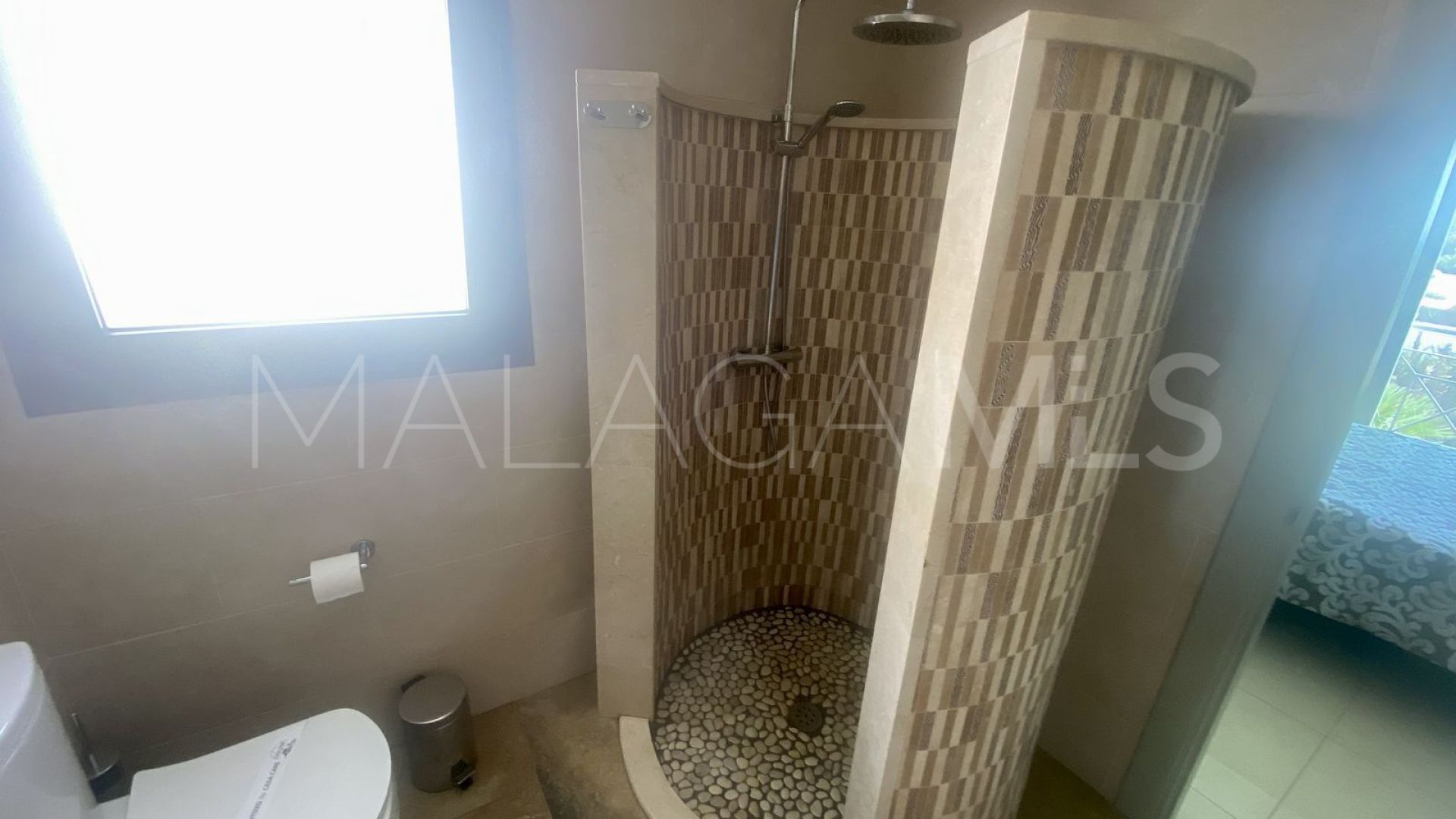 Hus i byn for sale in Elviria