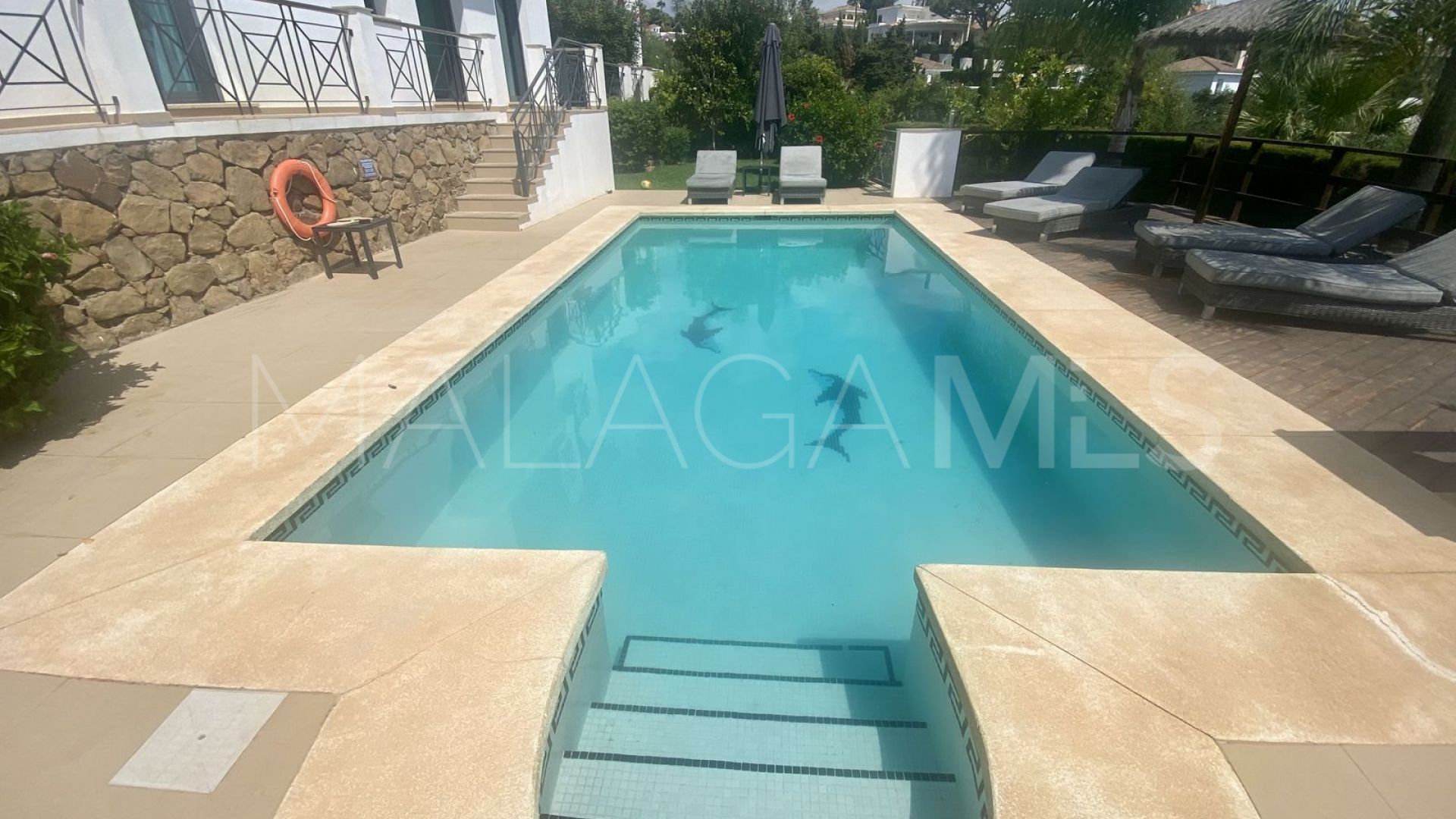 Hus i byn for sale in Elviria