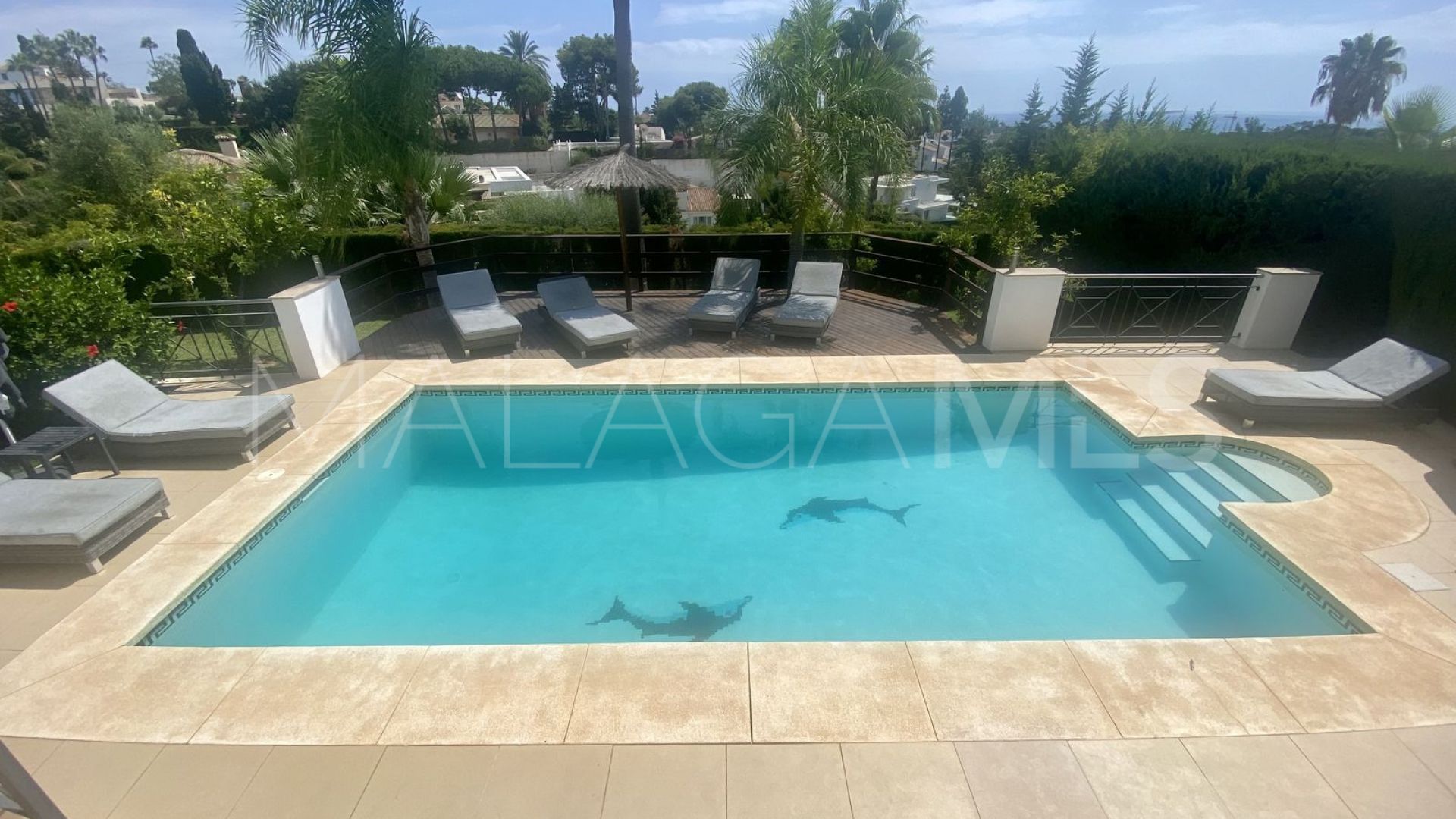 Hus i byn for sale in Elviria