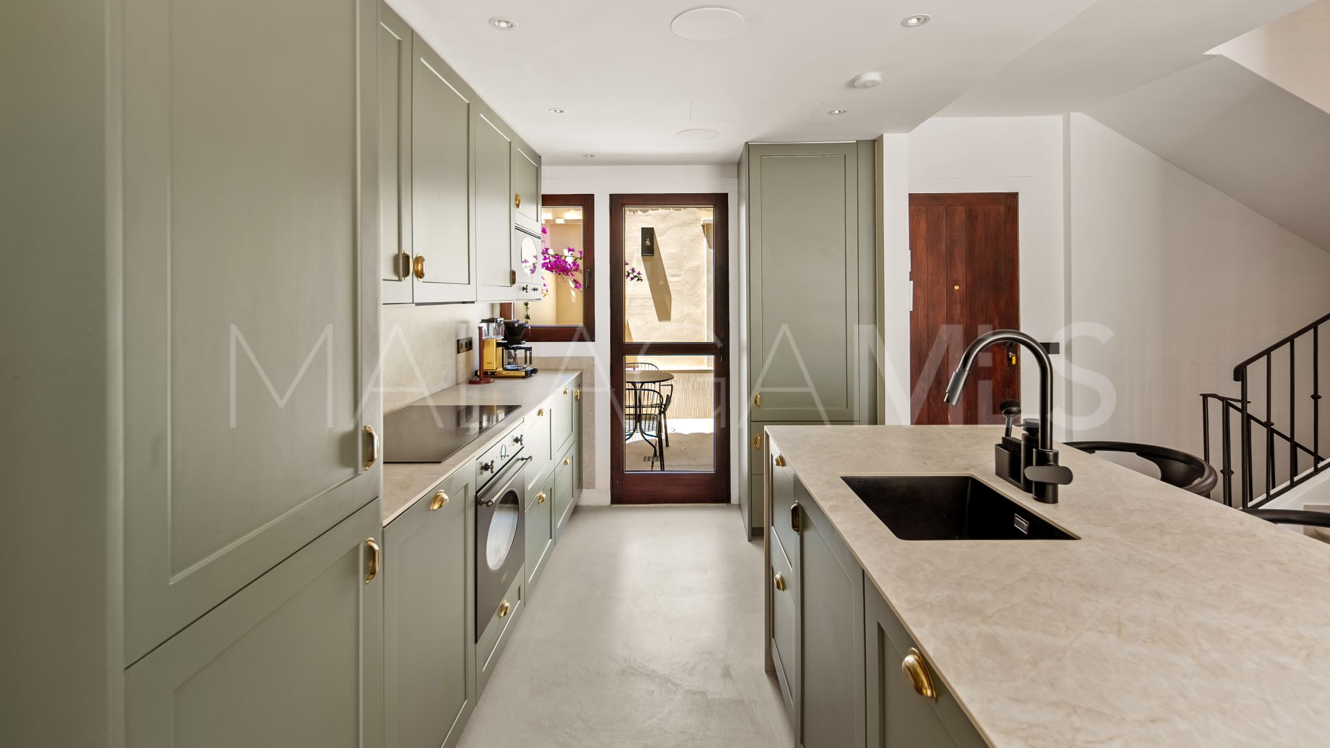 Adosado for sale in Marbella Golden Mile