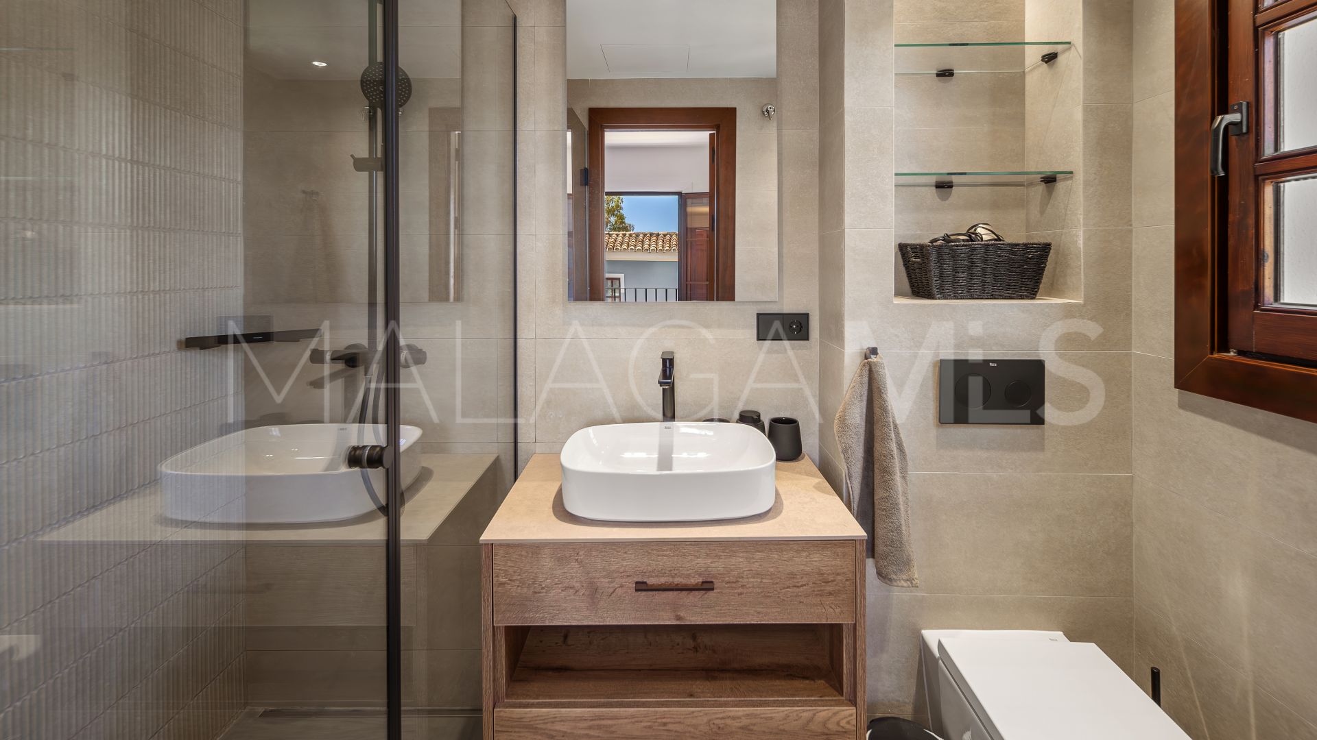 Adosado for sale in Marbella Golden Mile