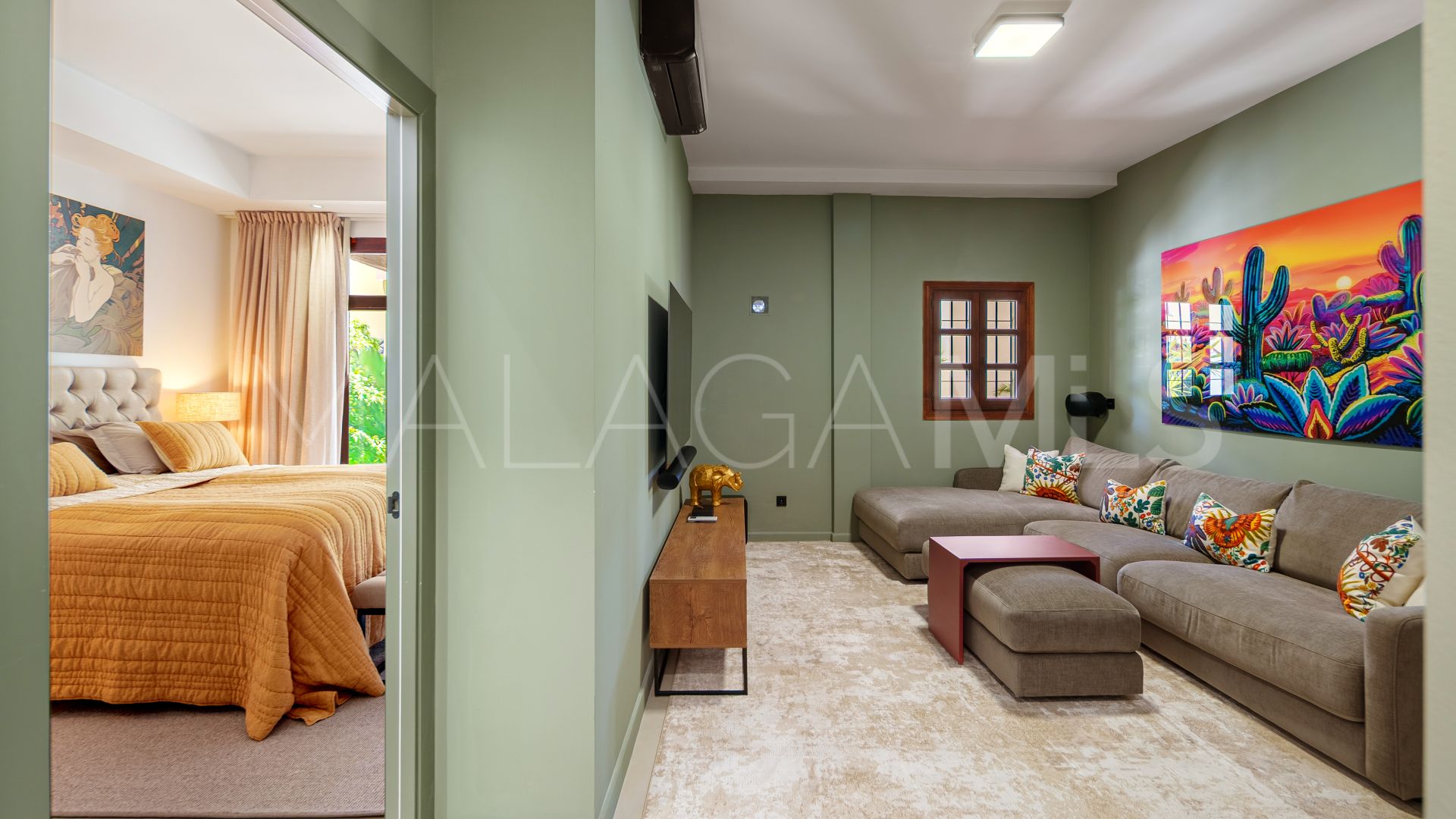 Adosado for sale in Marbella Golden Mile
