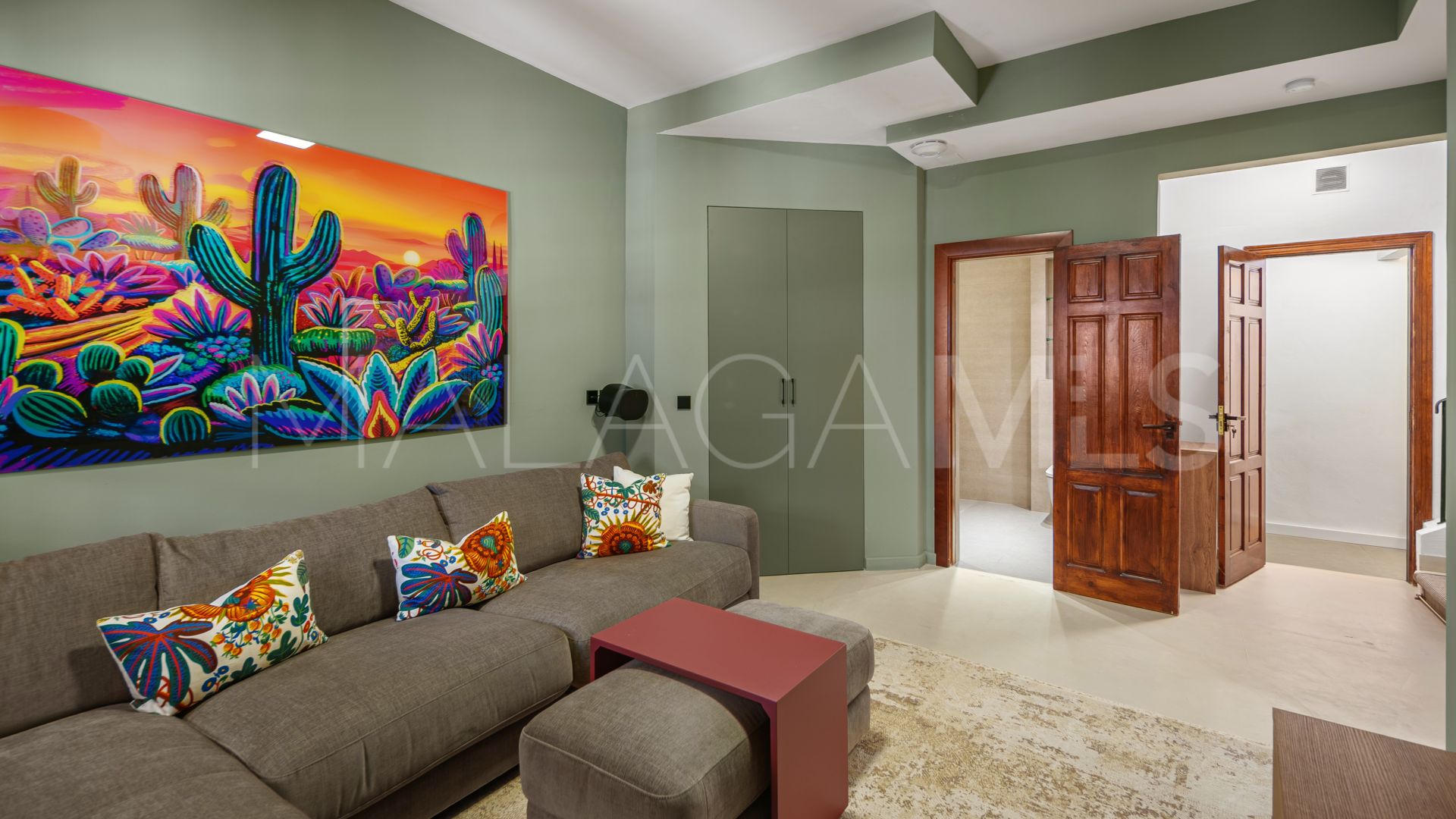 Adosado for sale in Marbella Golden Mile