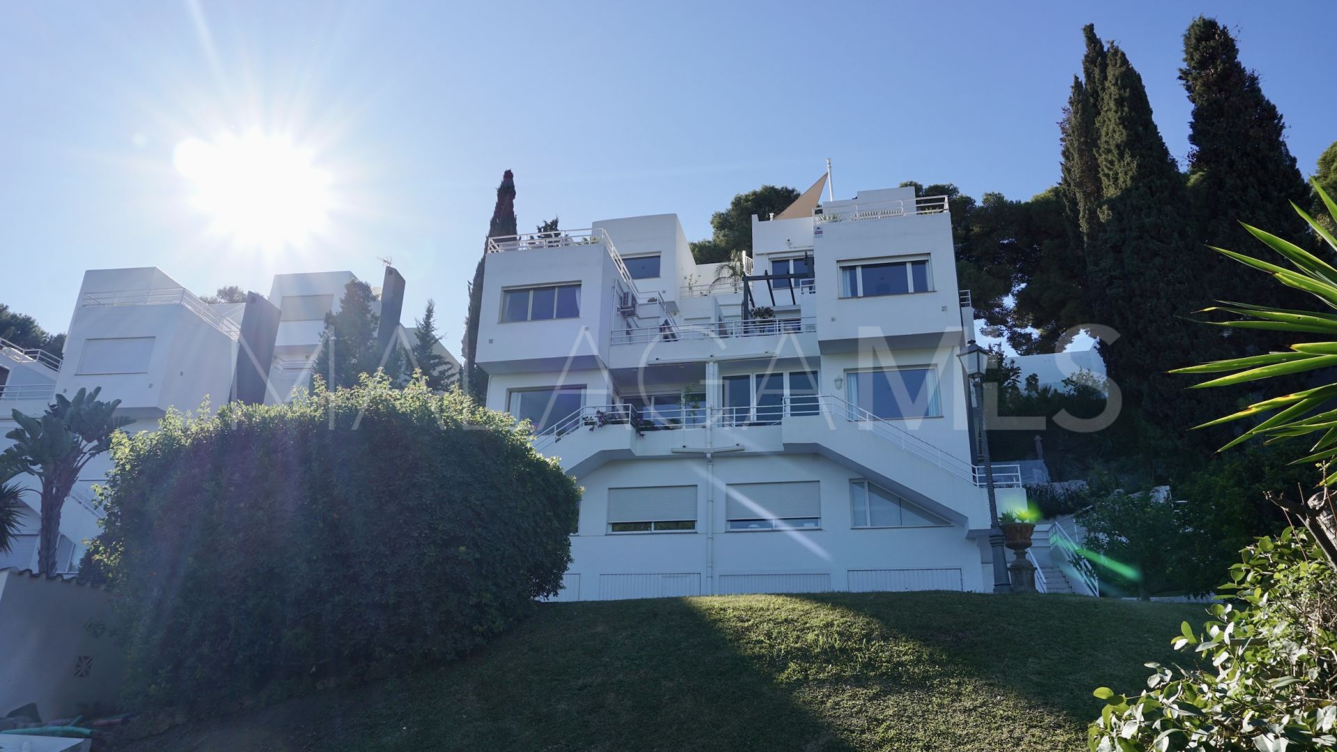 For sale duplex in Las Brisas with 3 bedrooms