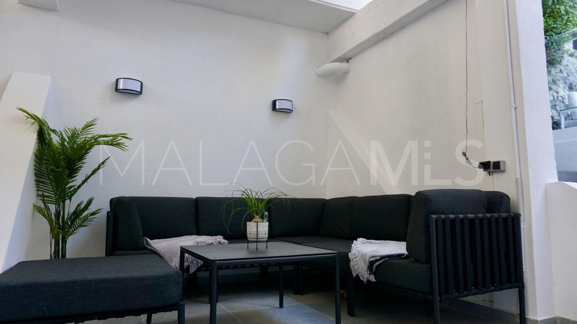 For sale duplex in Las Brisas with 3 bedrooms