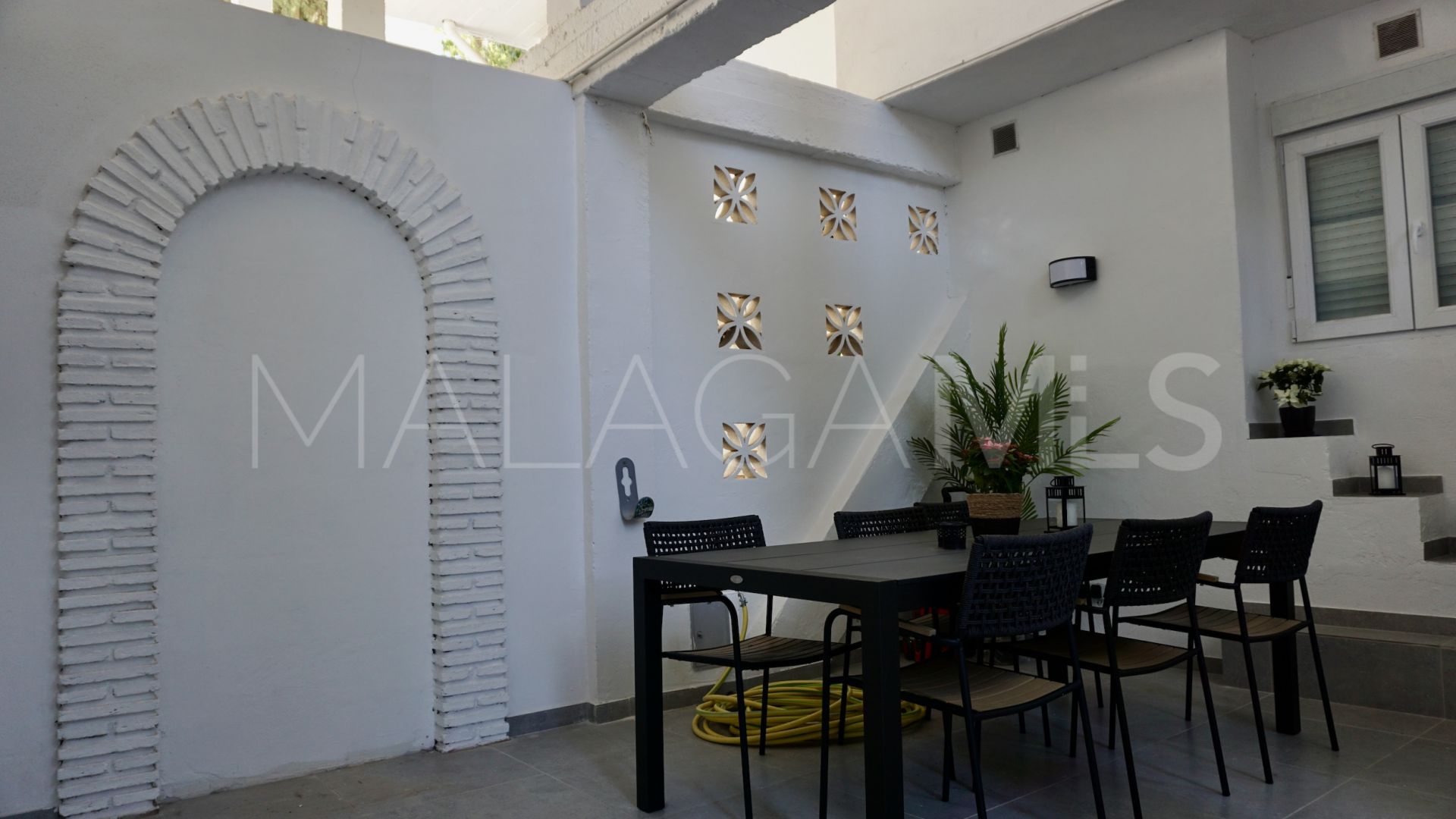 For sale duplex in Las Brisas with 3 bedrooms