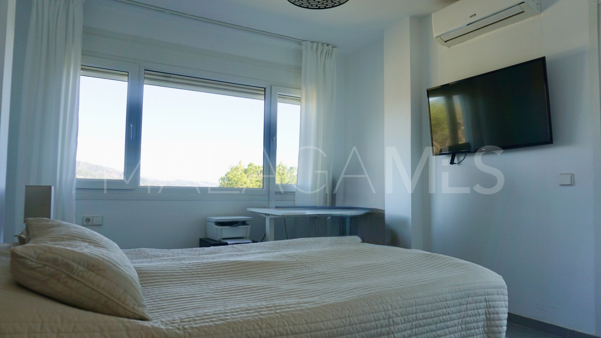 For sale duplex in Las Brisas with 3 bedrooms