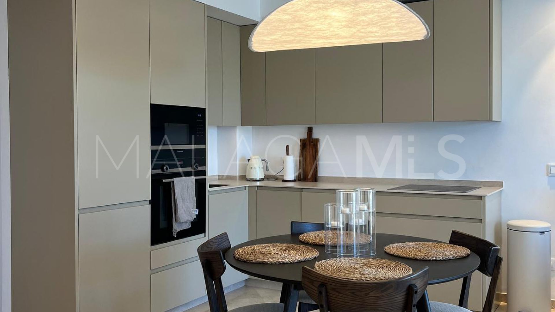 Zweistöckiges penthouse for sale in Aloha Royal