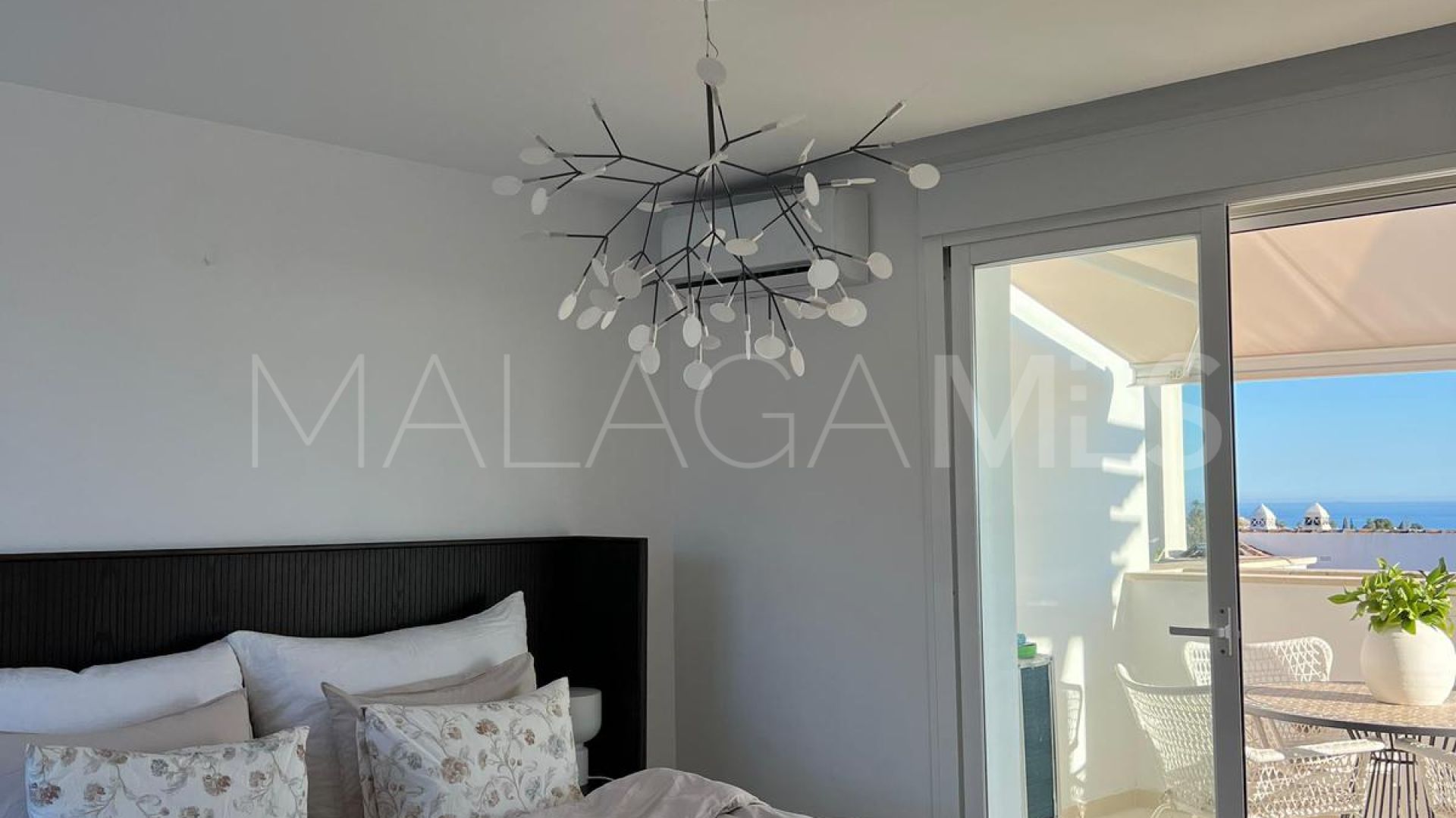 Zweistöckiges penthouse for sale in Aloha Royal