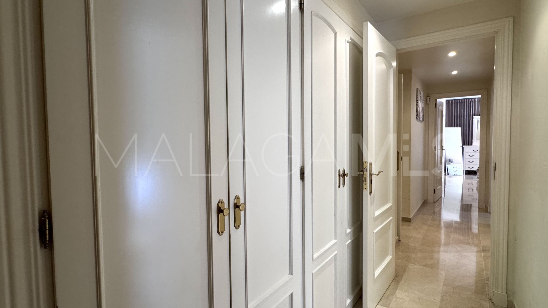 Apartamento planta baja for sale with 3 bedrooms in Marbella Ciudad