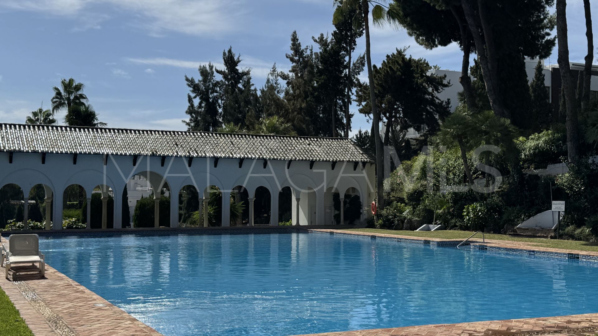 Apartamento planta baja for sale with 3 bedrooms in Marbella Ciudad
