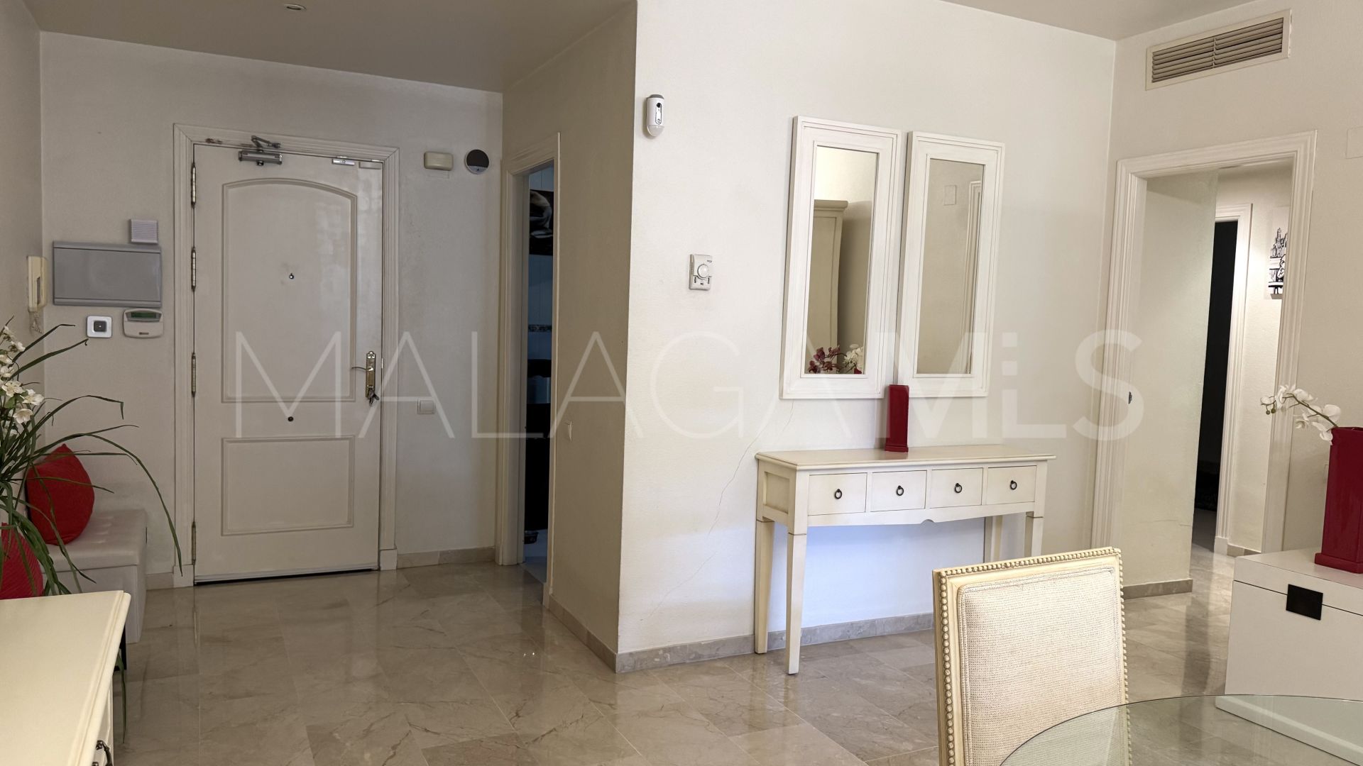 Apartamento planta baja for sale with 3 bedrooms in Marbella Ciudad